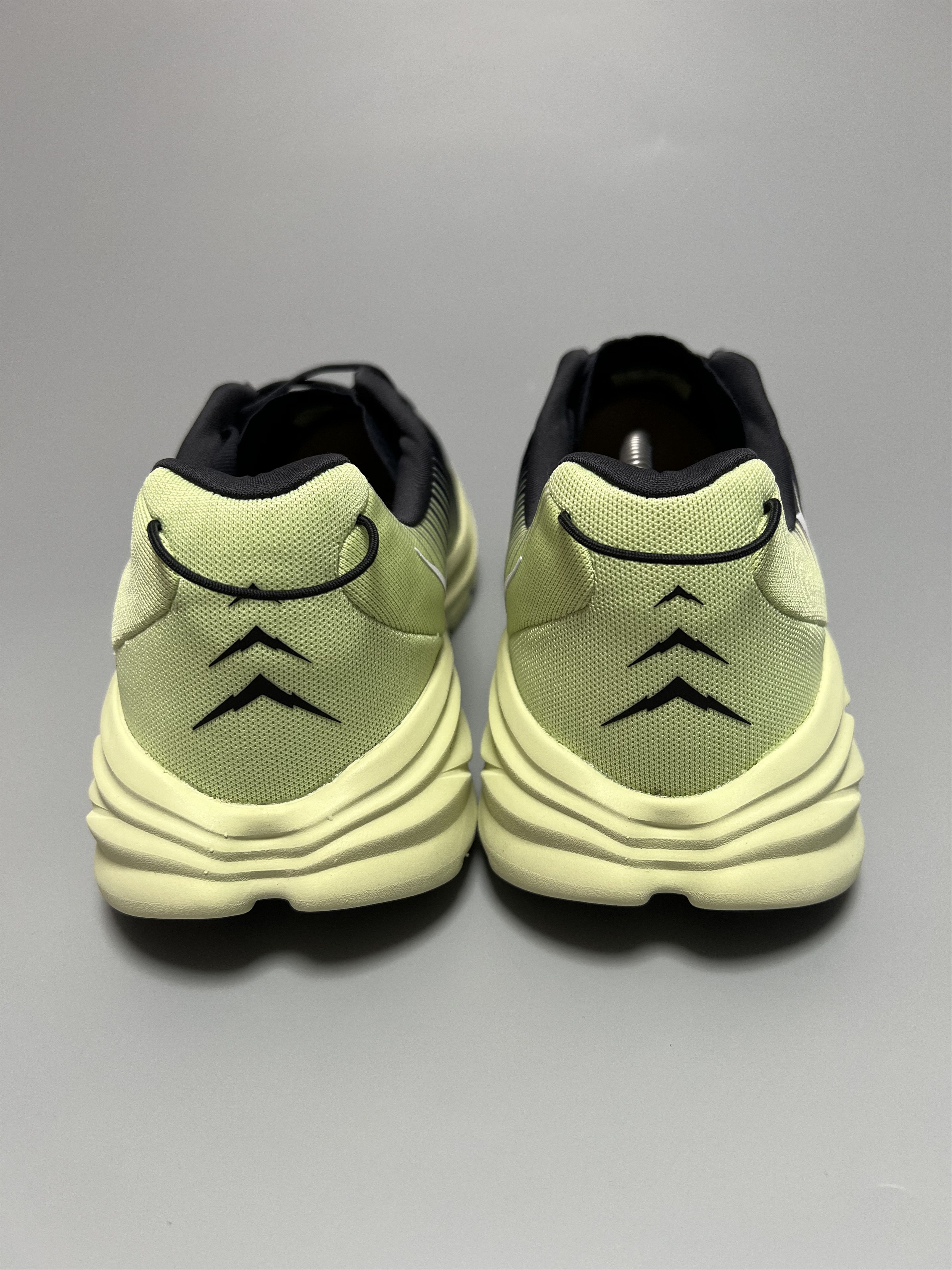 Hoka 10.5D Hoka One One Rincon 3 Running Shoes Gym Walking Size US 10.5 / EU 43-44 - 3 Thumbnail