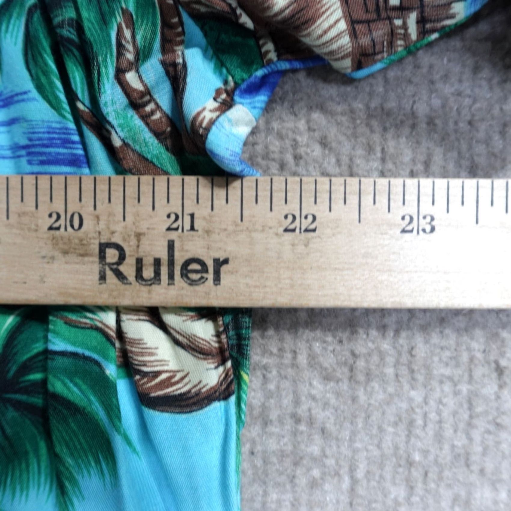 Vintage VINTAGE American Vintage Hawaiian Shirt Mens Button-Up Short Sleeve Blue Floral 70s Medium Rainbow Hawaii Aloha Size US M / EU 48-50 / 2 - 6 Thumbnail