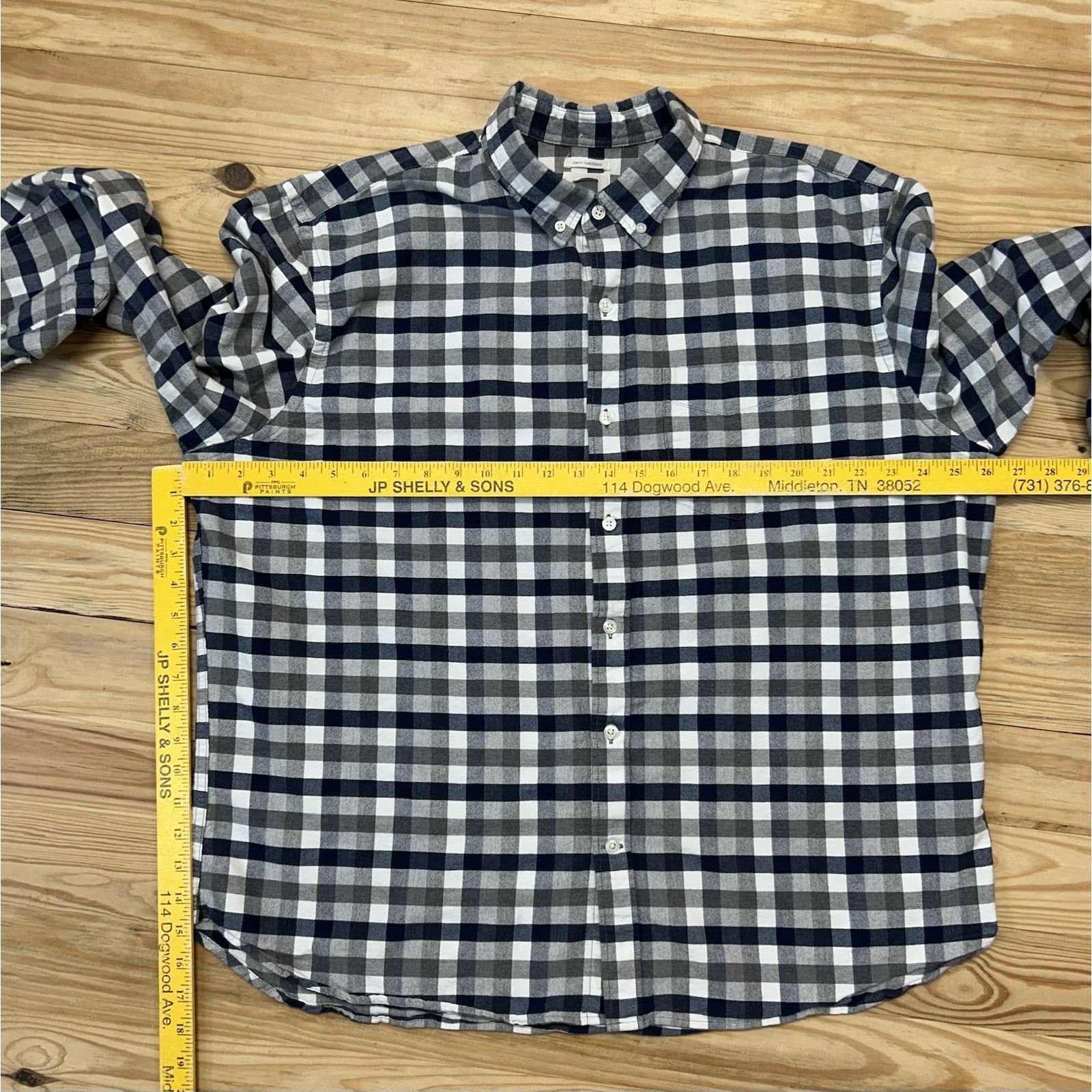 Old Navy Old Navy Men’s Gray Plaid Slim Fit The Classic Shirt XXL Size US XXL / EU 58 / 5 - 6 Thumbnail