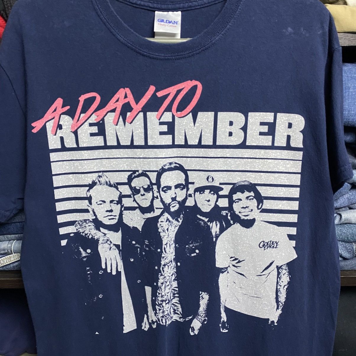 Band Tees Vintage A Day To Remember Big Graphic logo rock band tee Size US M / EU 48-50 / 2 - 2 Thumbnail