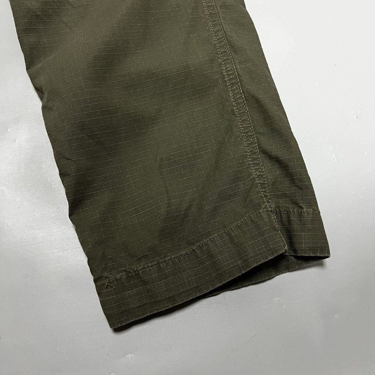 Carhartt × Carhartt Wip × Vintage Carhartt Vintage Cargo Pants Size US 31 - 12 Thumbnail