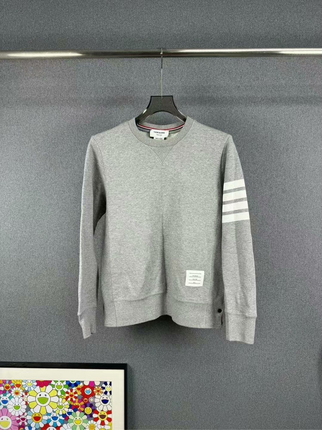 Thom Browne thom browne gray striped knit sweatshirt Size US M / EU 48-50 / 2 - 1 Thumbnail