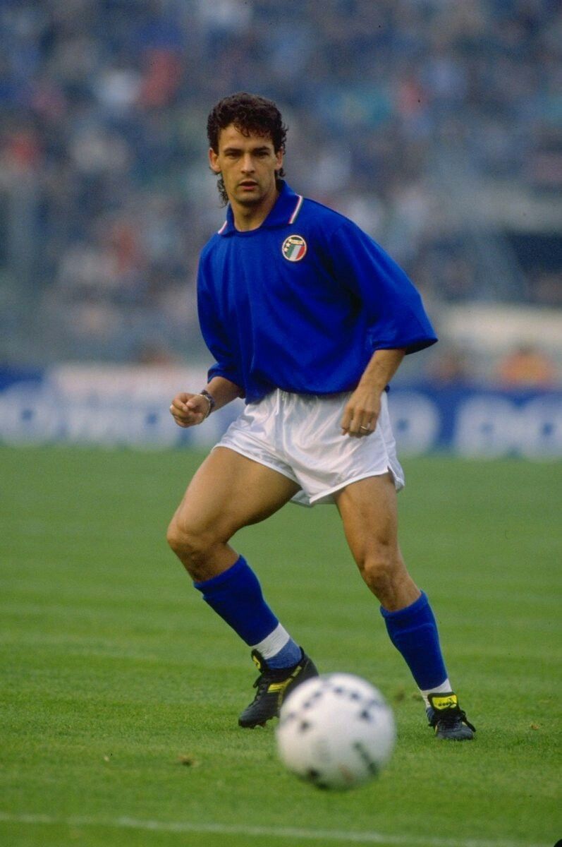 Diadora Italy World Cup 1990 longsleeves home shirt #15 Baggio Size US S / EU 44-46 / 1 - 9 Thumbnail