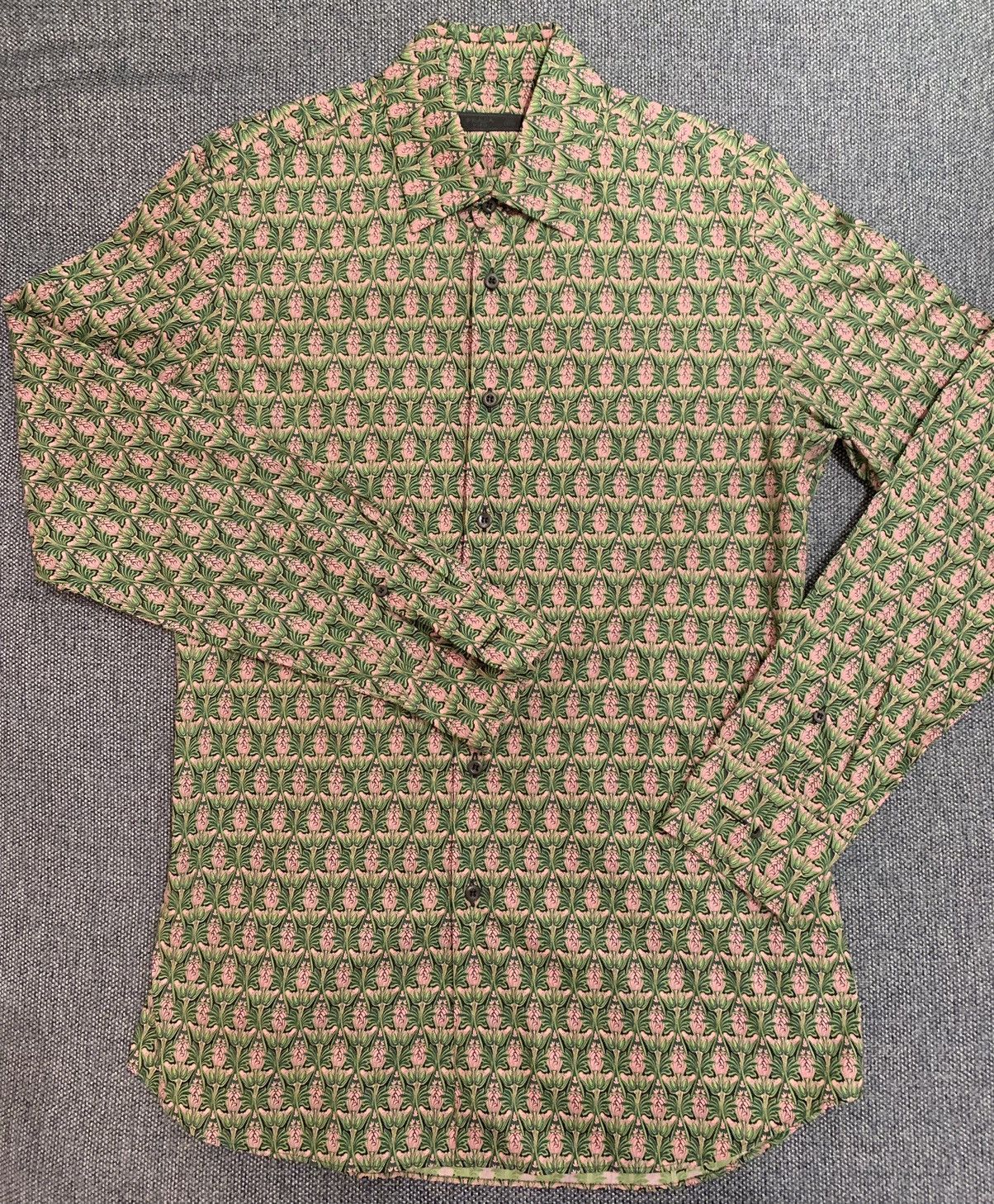 Prada Prada printed dress shirt Size US S / EU 44-46 / 1 - 3 Thumbnail