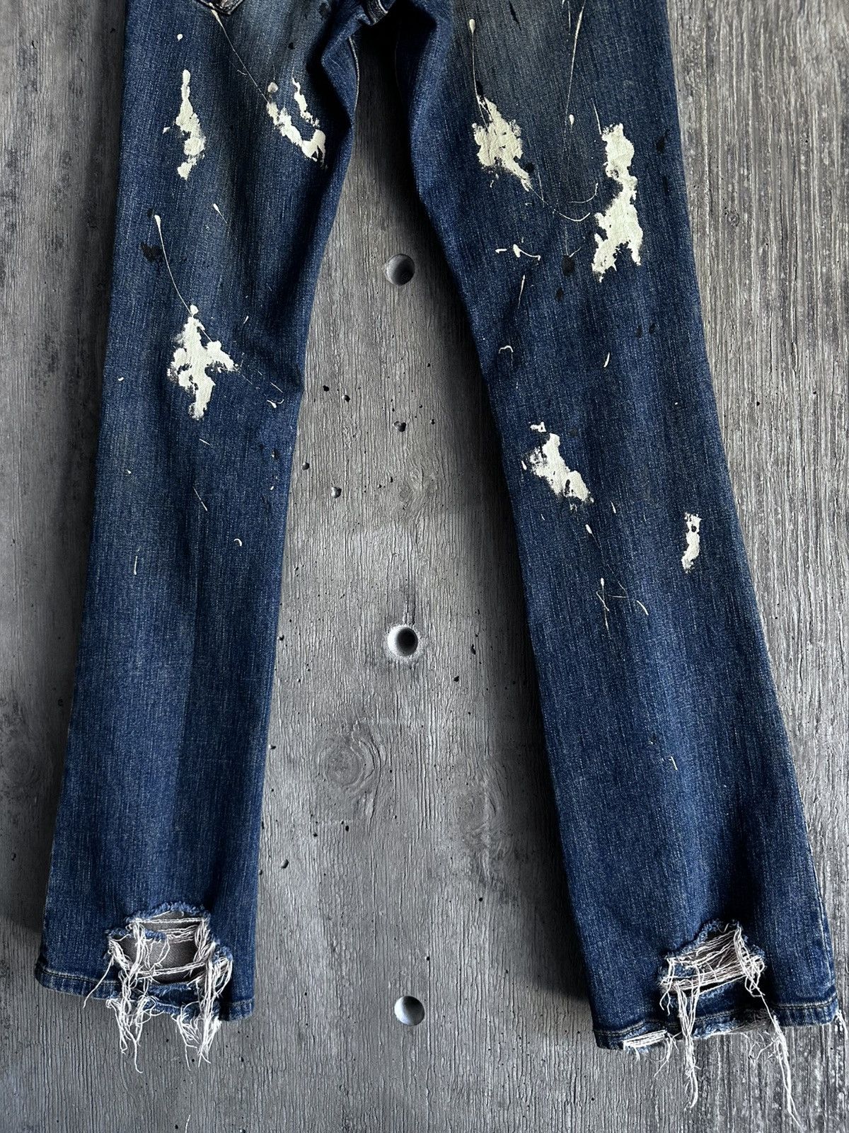 If Six Was Nine × Le Grande Bleu (L.G.B.) × Shellac SHELLAC BOOTCUT DISTRESSED PAINTER DENIM Size US 30 / EU 46 - 5 Thumbnail