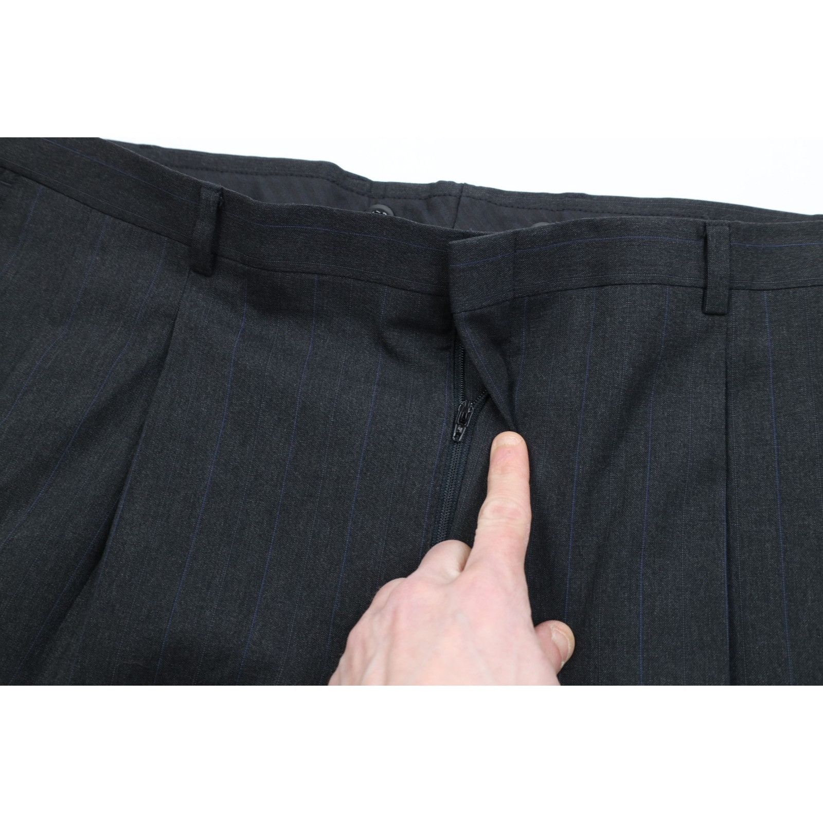 Vintage Vintage 90s Streetwear 2 Piece Wool Pinstriped Suit Size 50R - 14 Thumbnail