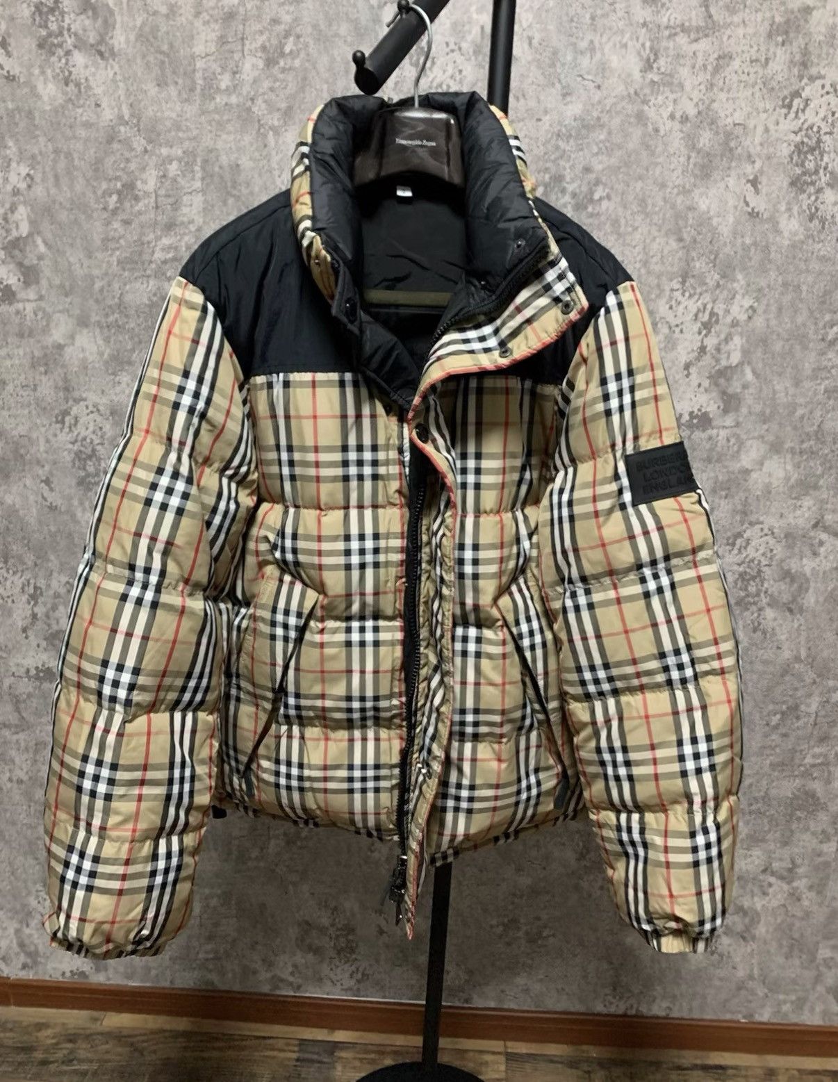 Burberry BURBERRY Reversible Check Down Jacket Size US M / EU 48-50 / 2 - 1 Thumbnail