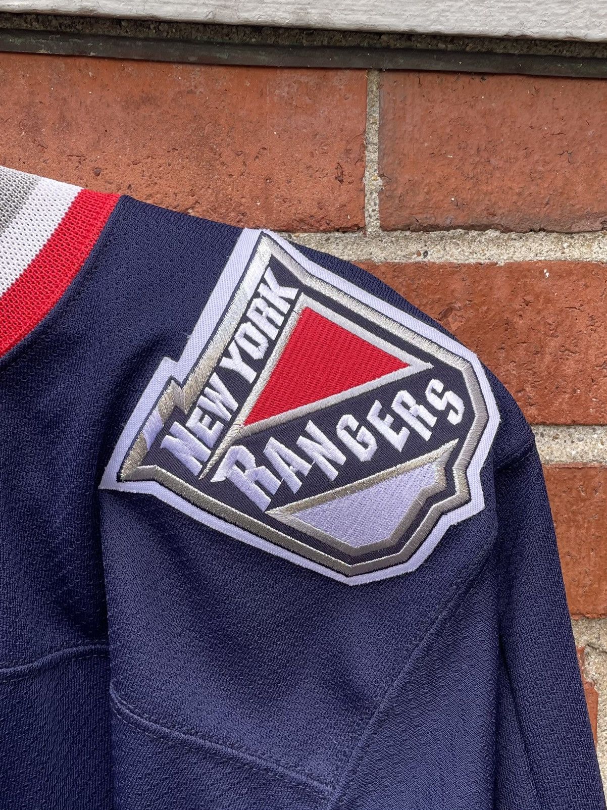 Koho Vintage (1996) New York Rangers Lady Liberty Hockey Jersey Size US M / EU 48-50 / 2 - 9 Thumbnail