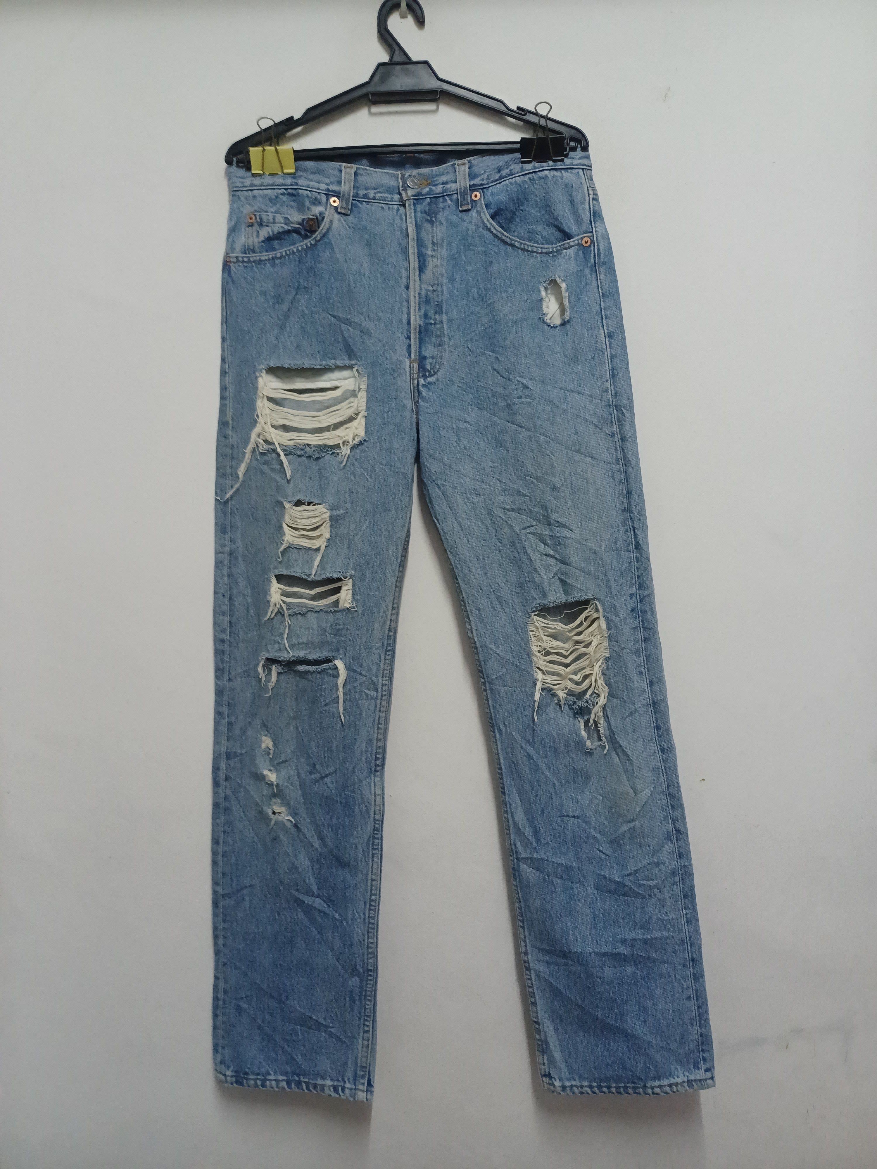 Levi's × Levi's Vintage Clothing VINTAGE 90' LEVIS 501 USA DISTRESSED JEANS Size US 33 - 1 Thumbnail