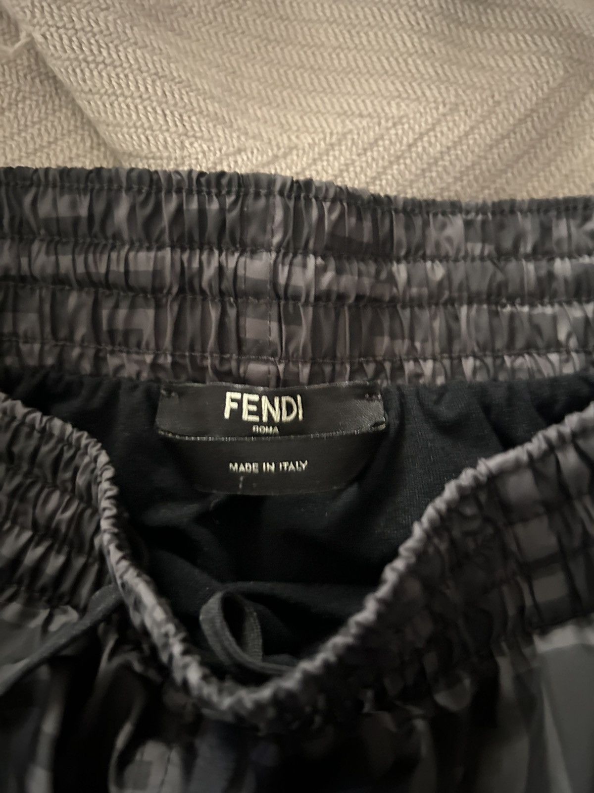 Fendi Fendi swim trunks size 50 Size US 44 / EU 60 - 3 Thumbnail
