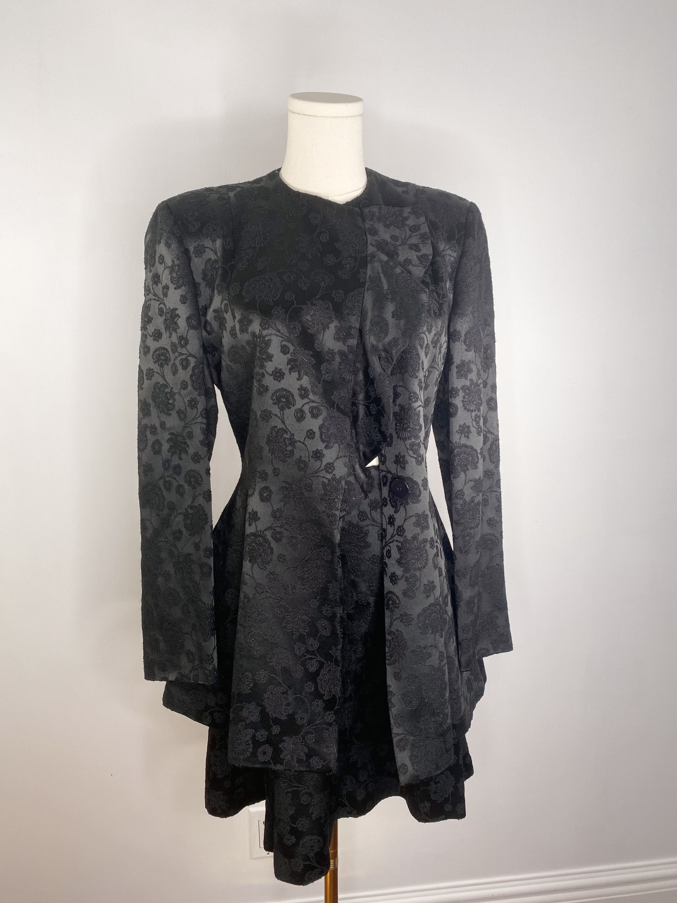 Giorgio Armani Giorgio Armani - Embroidered Black Two-Piece Suit Size S / US 4 / IT 40 - 5 Thumbnail