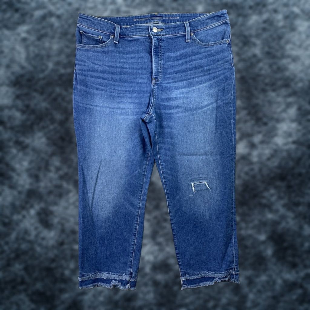 Vintage Chico's Jeans Cropped Slim Leg High Rise Blue Denim 16 Slimming Pockets 5-Pocket Womens Boys Girls Vintage No Size 38" / US 16 / IT 52 - 1 Thumbnail