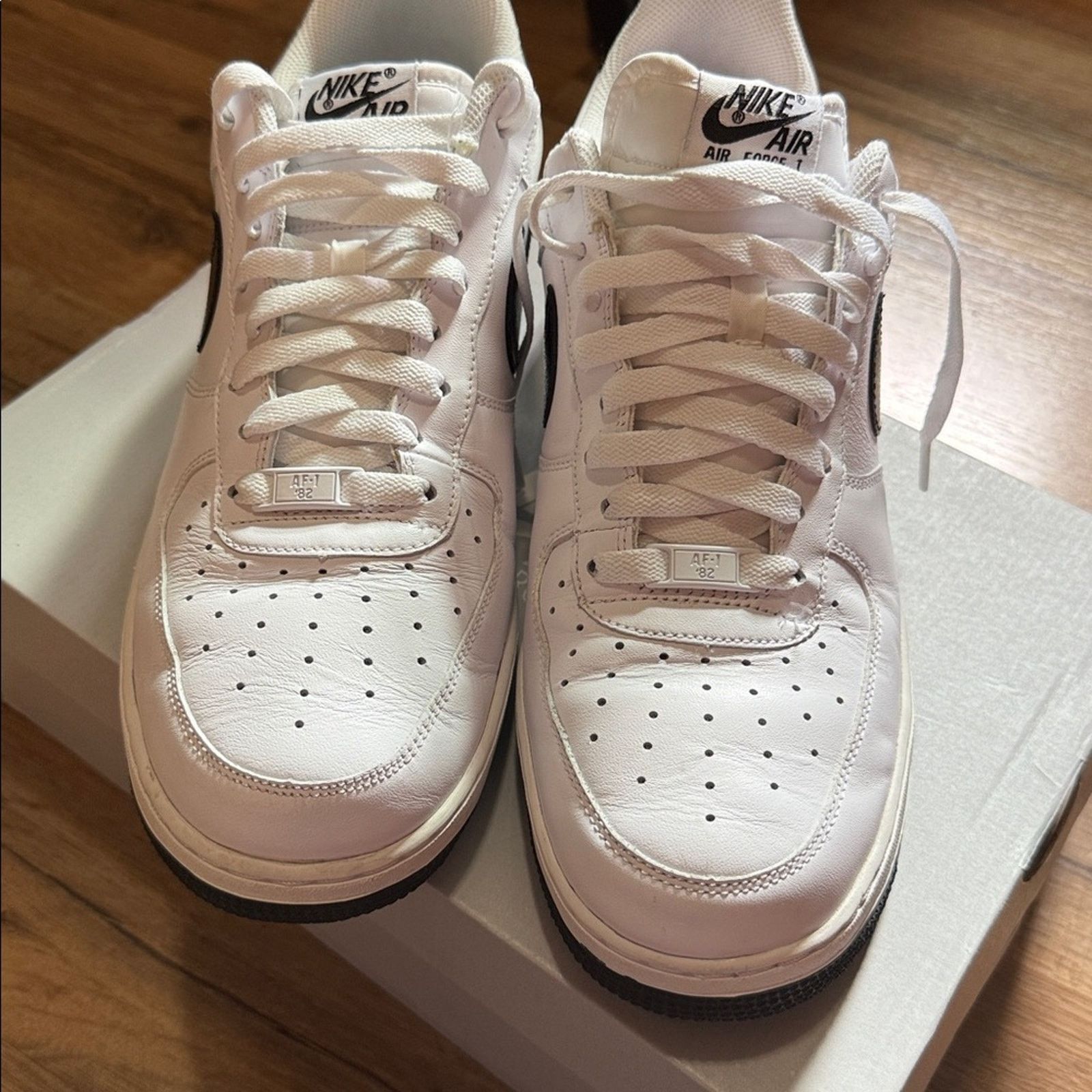 Nike 2010 Nike Air Force 1 White Black Patent Size US 11 / EU 44 - 5 Thumbnail