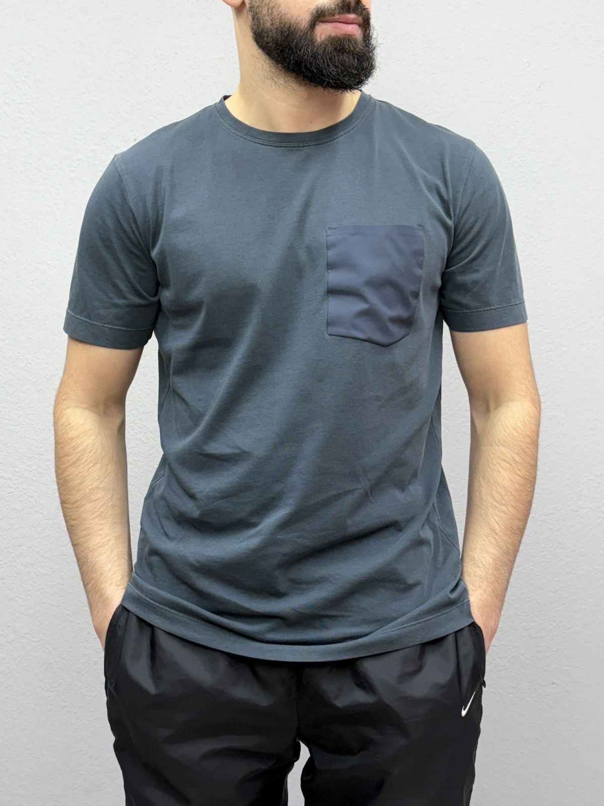 Arc'teryx Arc’teryx Pocket T-Shirt Minimal Techwear Tee Archiv Outdoor Size US M / EU 48-50 / 2 - 2 Thumbnail
