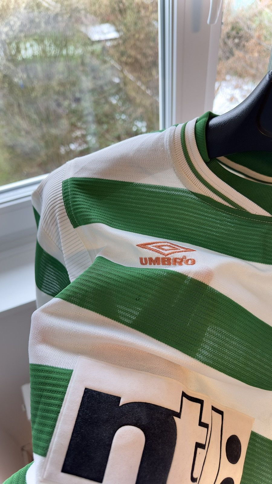 Umbro CELTIC GLASGOW 2001/02 SIZE S UMBRO SHIRT TRICOT Size US S / EU 44-46 / 1 - 6 Thumbnail