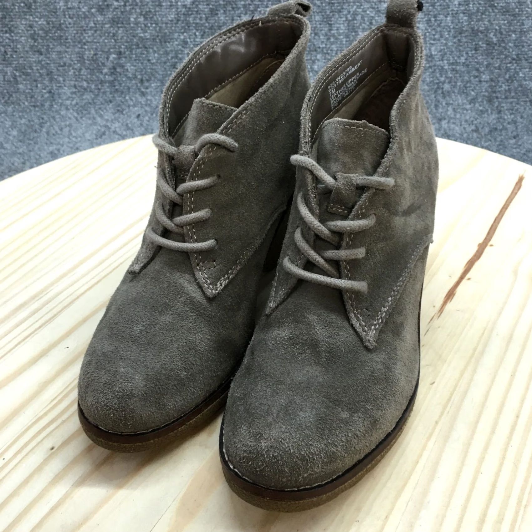Vintage White Mountain Ankle Boot Womens 7M Gray Lambert Lace Up Wedge Heel Casual Suede Size US 7 / IT 37 - 3 Thumbnail