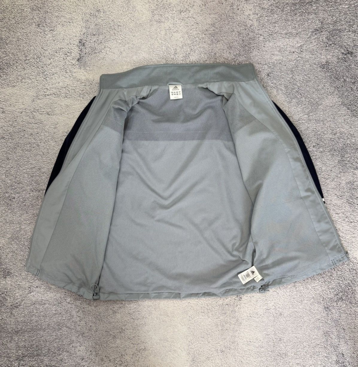 Adidas Vintage Adidas Tracksuit Men L XL Navy Blue Y2K 2003 UK42/44 Size US L / EU 52-54 / 3 - 16 Thumbnail