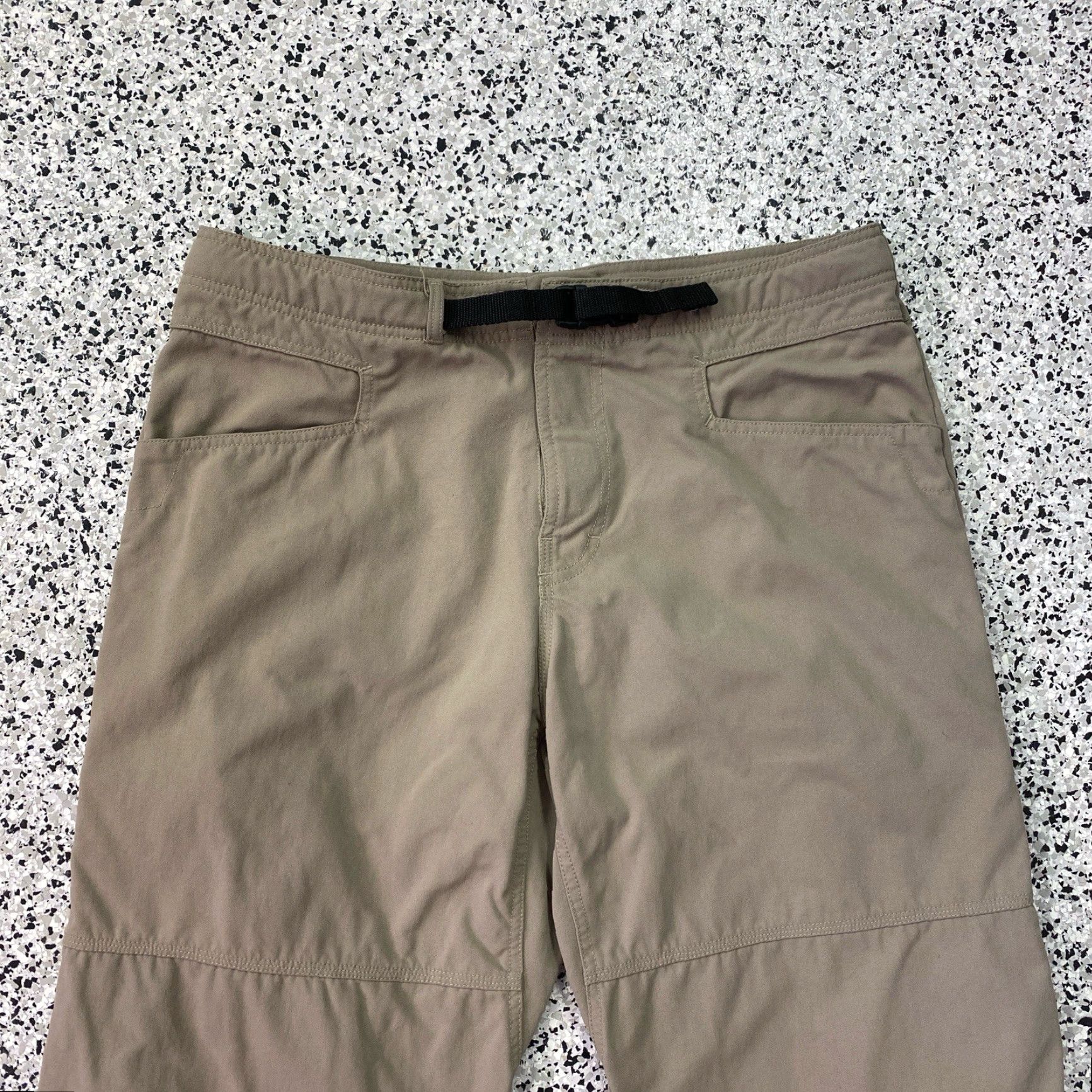 Prana prAna Pants Men's 36x28 Straight Cargo Pocket Logo 5-Pocket Beige Black? Blue? (Color: Blue) Size US 36 / EU 52 - 2 Thumbnail