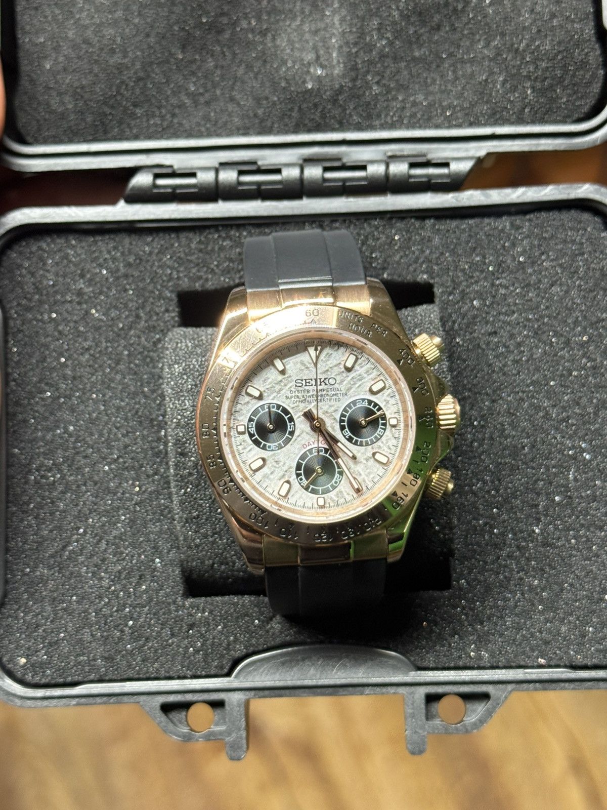 Seiko Custom Seiko VK63 Chronograph – Rose Gold Case Size ONE SIZE - 1 Thumbnail