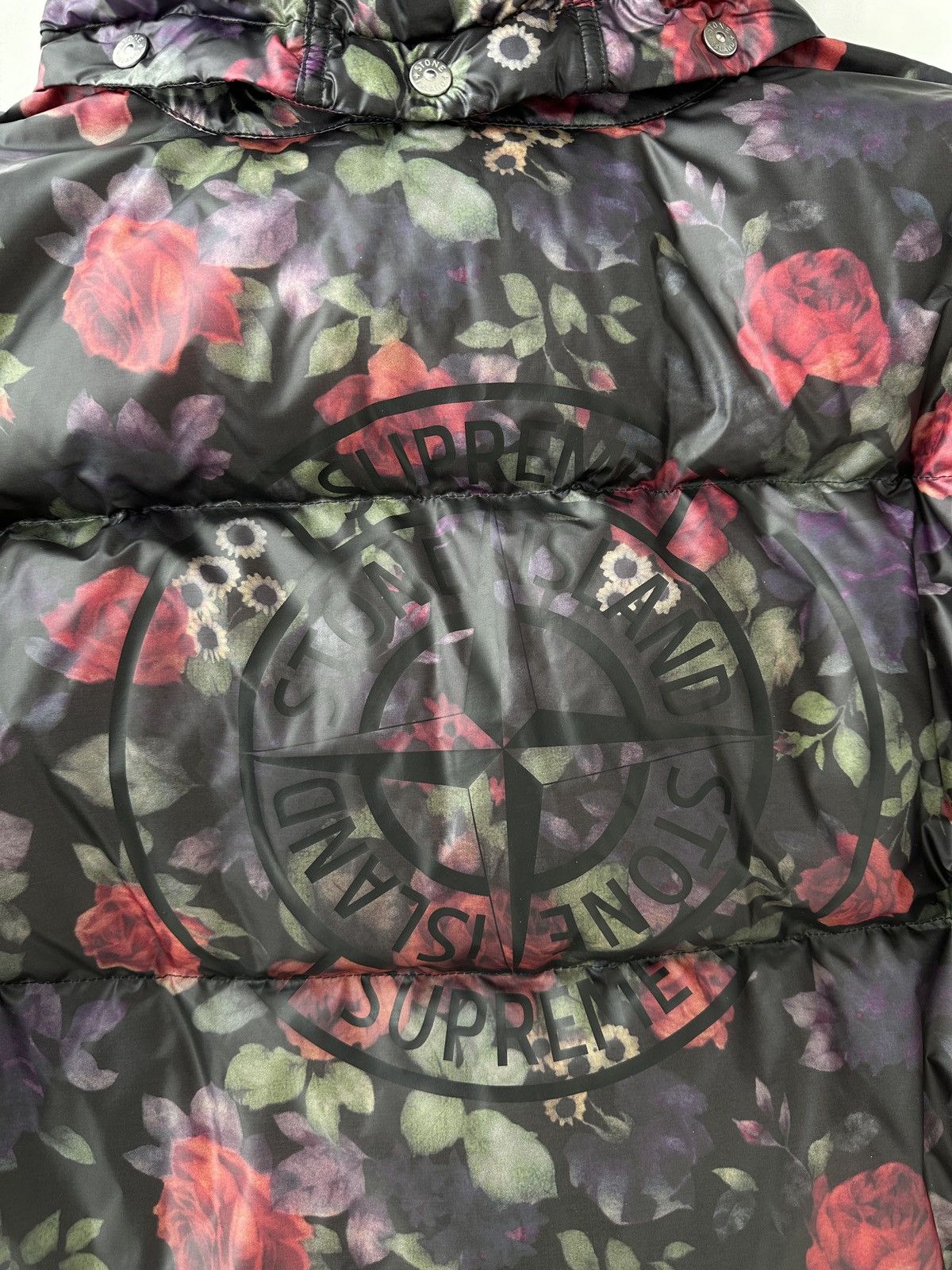 Stone Island × Supreme Stone Island x Supreme Lamy Cover Stampato Puffy Jacket Size US XL / EU 56 / 4 - 9 Thumbnail
