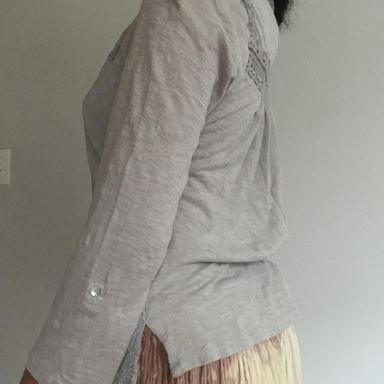 Other Grey and white cotton blouse with embroidery and buttons Size M / US 6-8 / IT 42-44 - 3 Thumbnail
