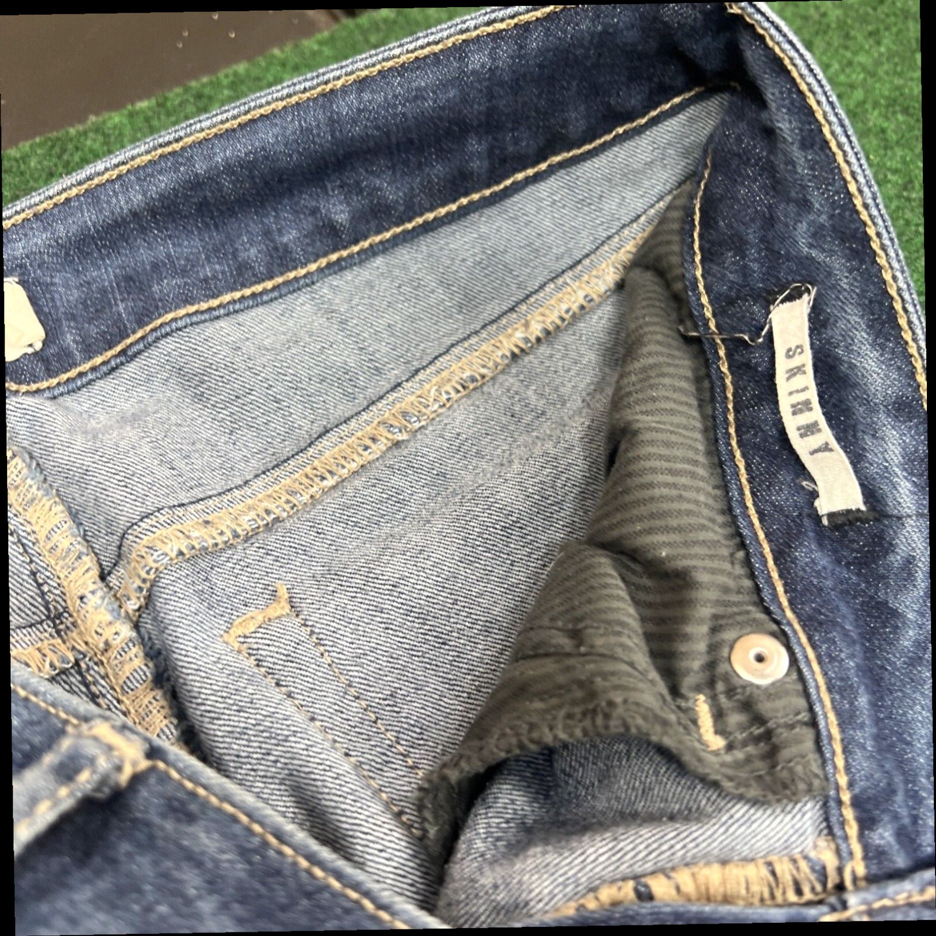 Vintage Bullhead Black Skinniest Women Blue Jeans Low Rise Med Dirty Wash spackle Size 5 Size 27" / US 4 / IT 40 - 4 Thumbnail