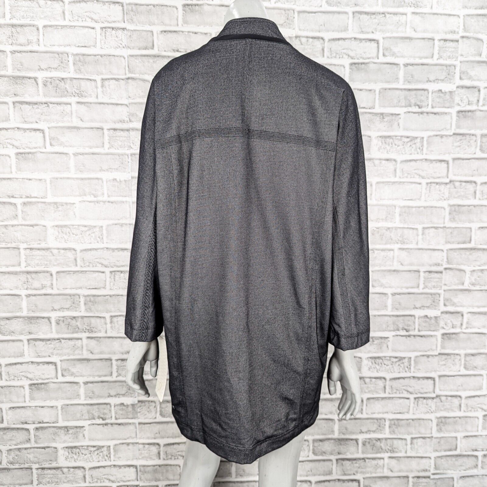 Lululemon Lululemon Cocoon Car Coat Jacket in Heather Gray Black Size M / US 6-8 / IT 42-44 - 4 Thumbnail