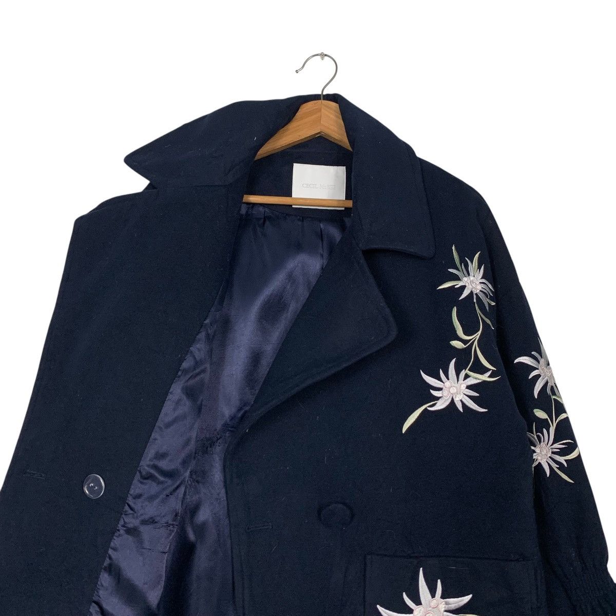 Japanese Brand CECIL McBEE Embroidery Flowers Double Breast Coat #2328-C104 Size M / US 6-8 / IT 42-44 - 10 Thumbnail