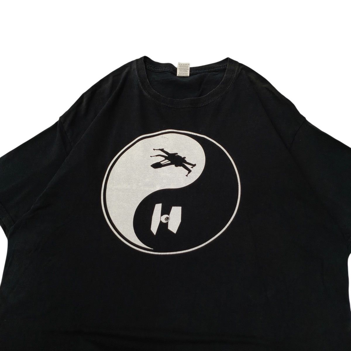 Star Wars Vintage STAR WARS X-Wing vs TIE Fighter Yin Yang Tee Size US XL / EU 56 / 4 - 3 Thumbnail