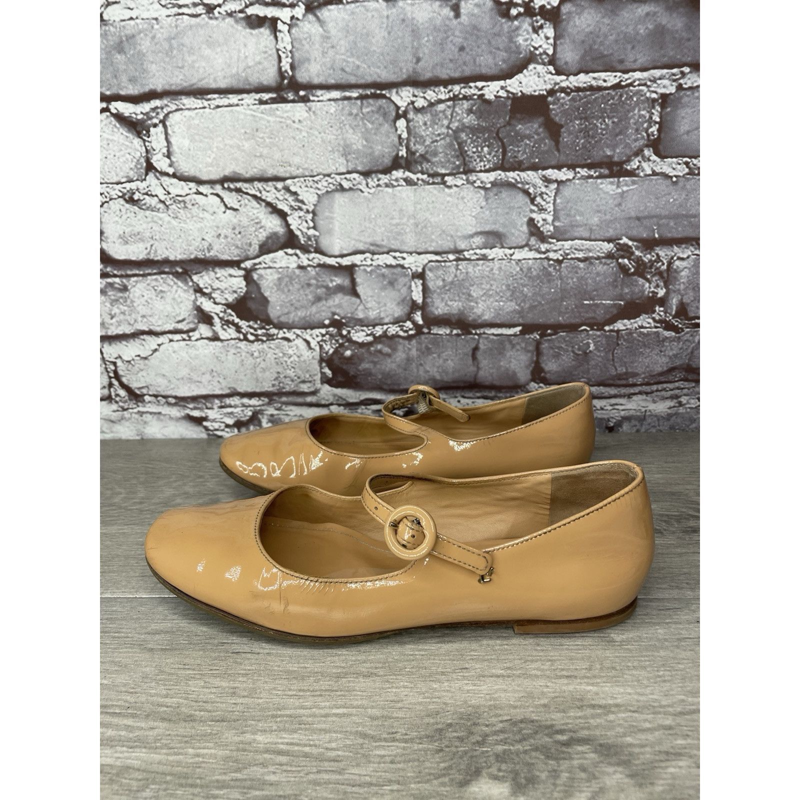 Other LARROUDE Vibram Nude Patent Leather Mary Jane Flats Shoes Wo Size US 5 / IT 35 - 10 Thumbnail