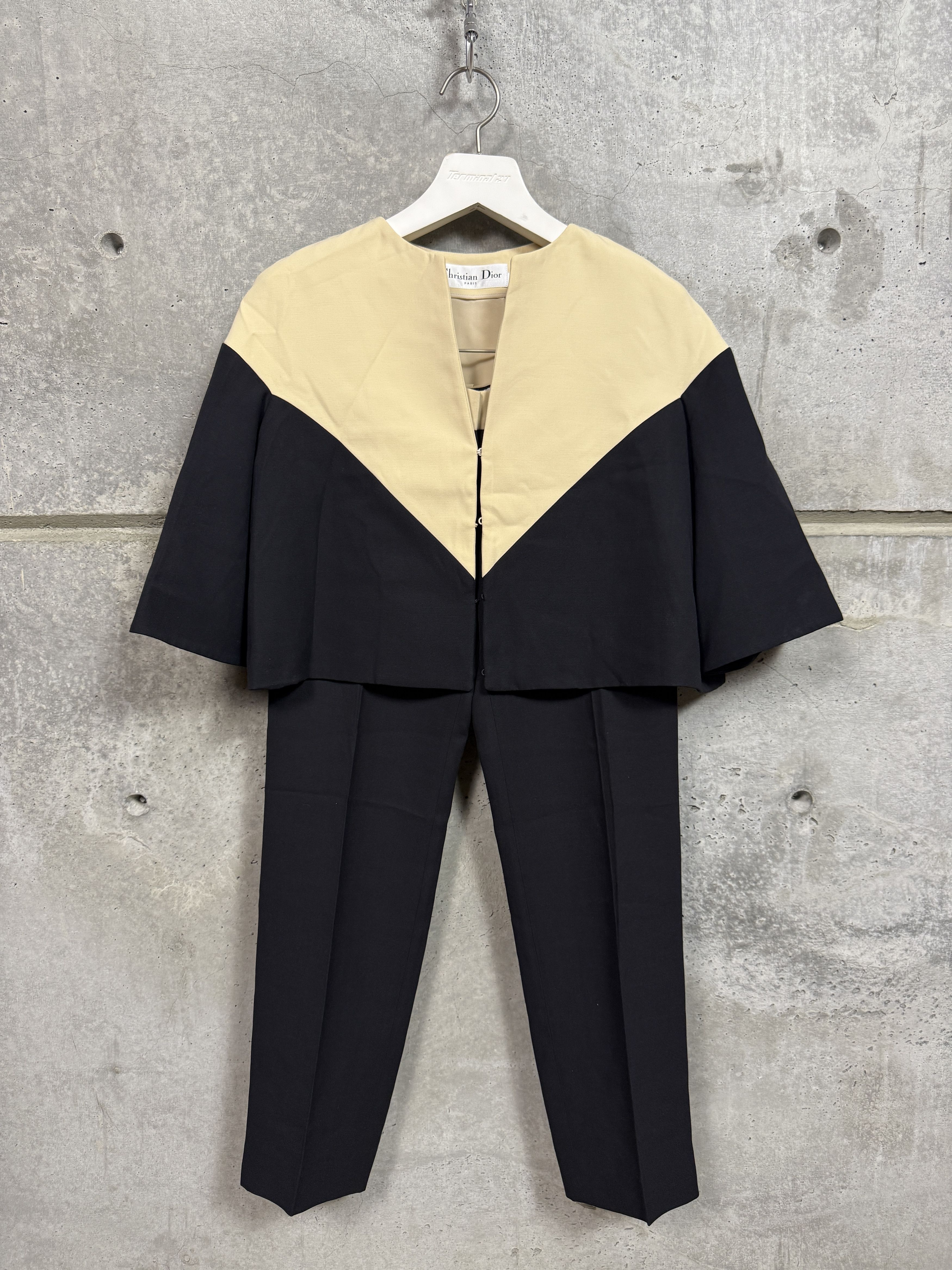 Dior Christian Dior Two Tone Silk Wool Suit Jacket and Pants Size XS / US 0-2 / IT 36-38 - 1 Thumbnail