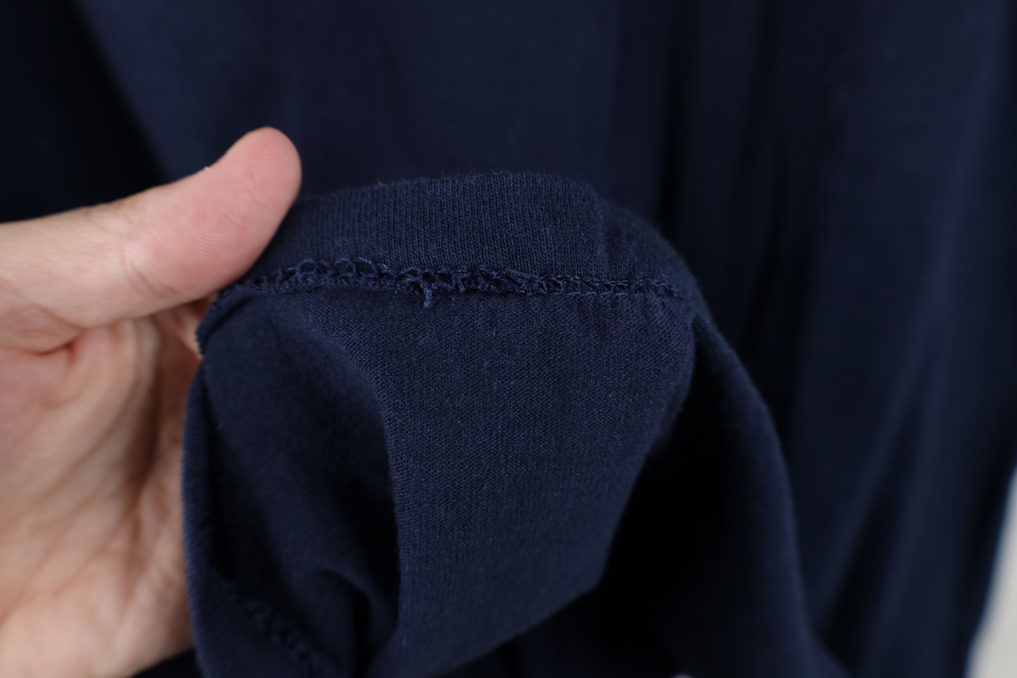 Vintage Vintage 90s Streetwear Heavyweight Cotton T-Shirt Navy Blue Size US L / EU 52-54 / 3 - 10 Thumbnail