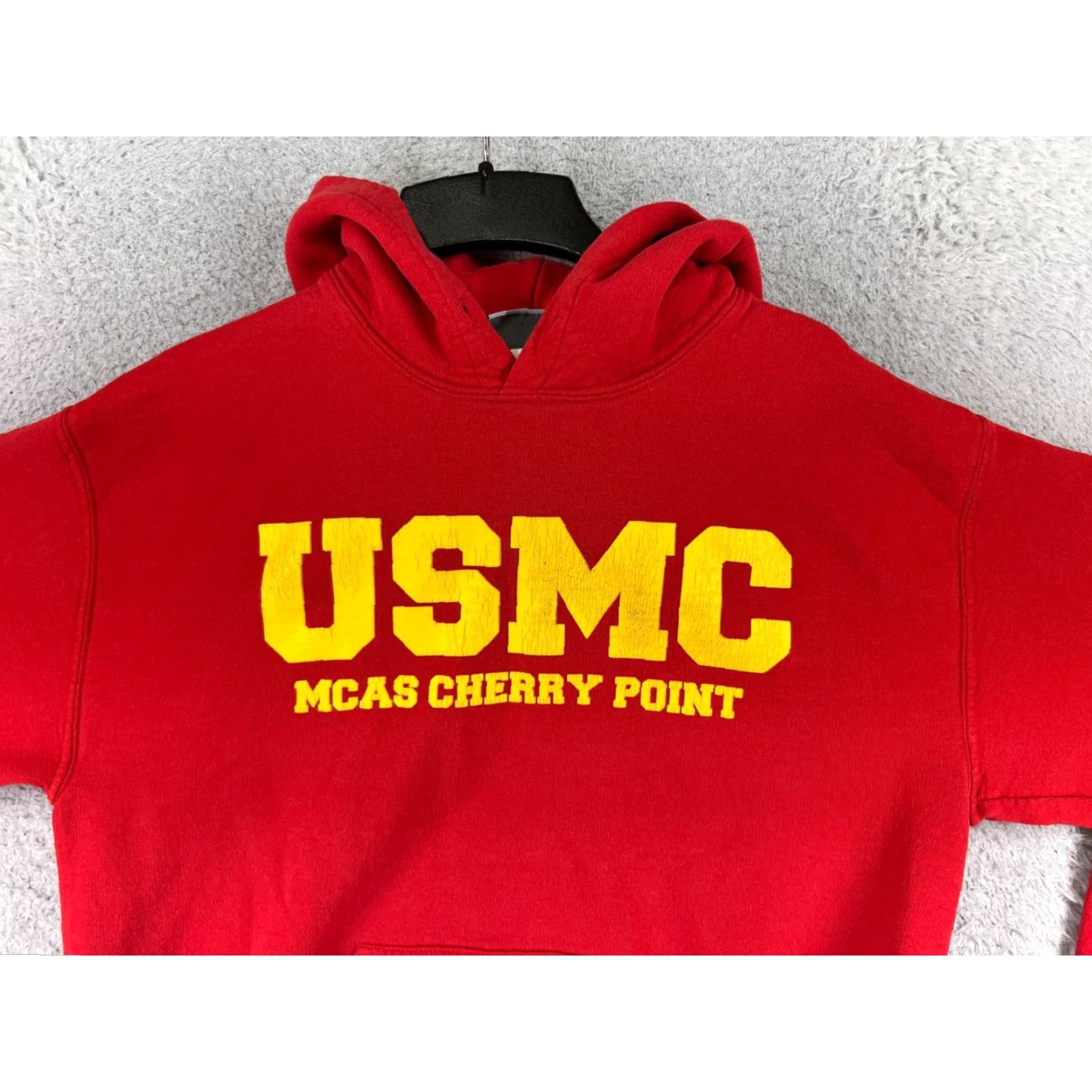 Vintage VINTAGE USMC Hoodie Mens Adult Medium Red Marines MCAS Cherry Point Pocket Read MV Sport Logo Jersey Cotton Pullover Crew Neck Long Sleeve Size US M / EU 48-50 / 2 - 4 Thumbnail