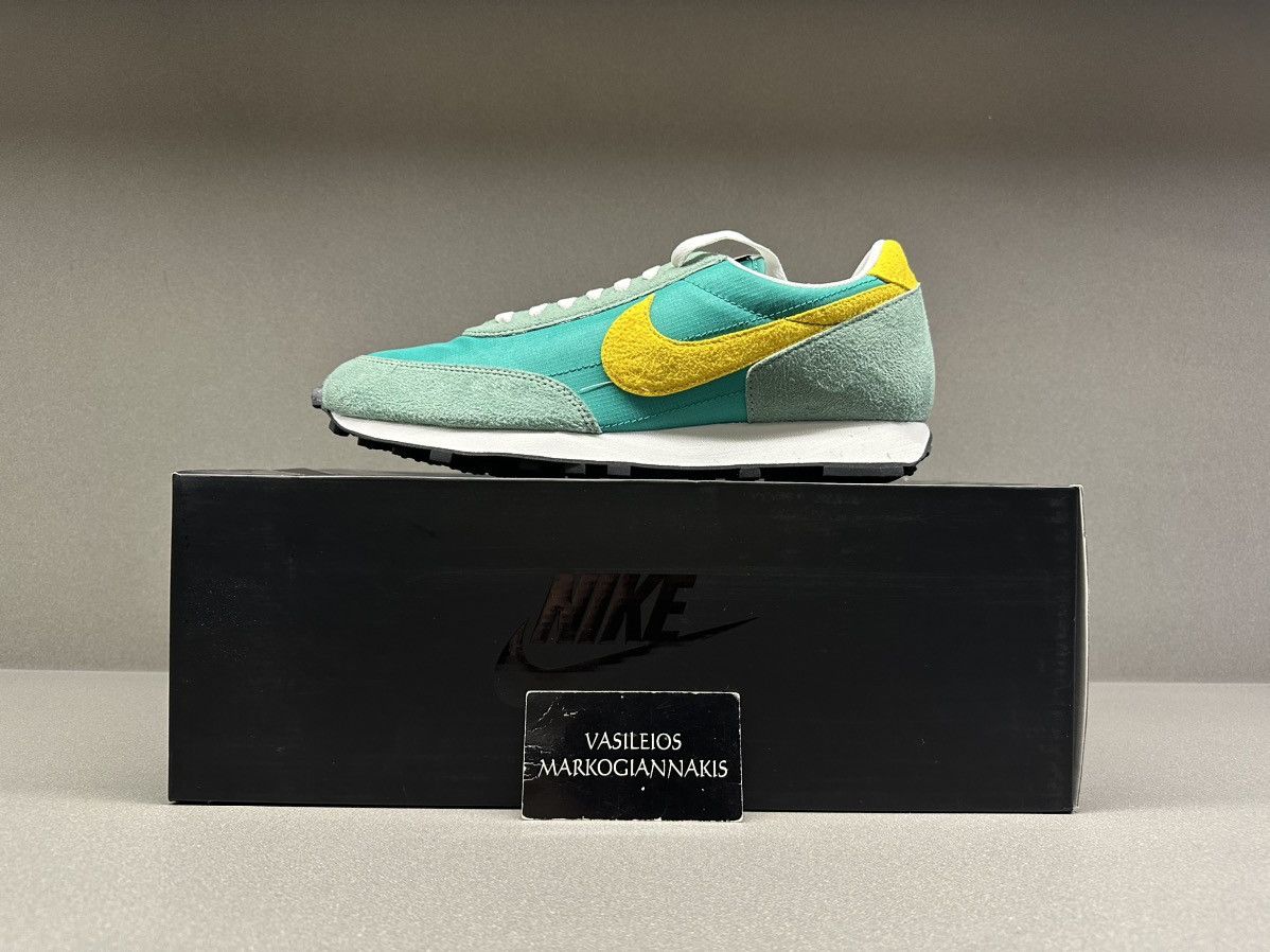 image of Nike Daybreak Neptune Shoes in Green/Yellow, Men's (Size 11.5)