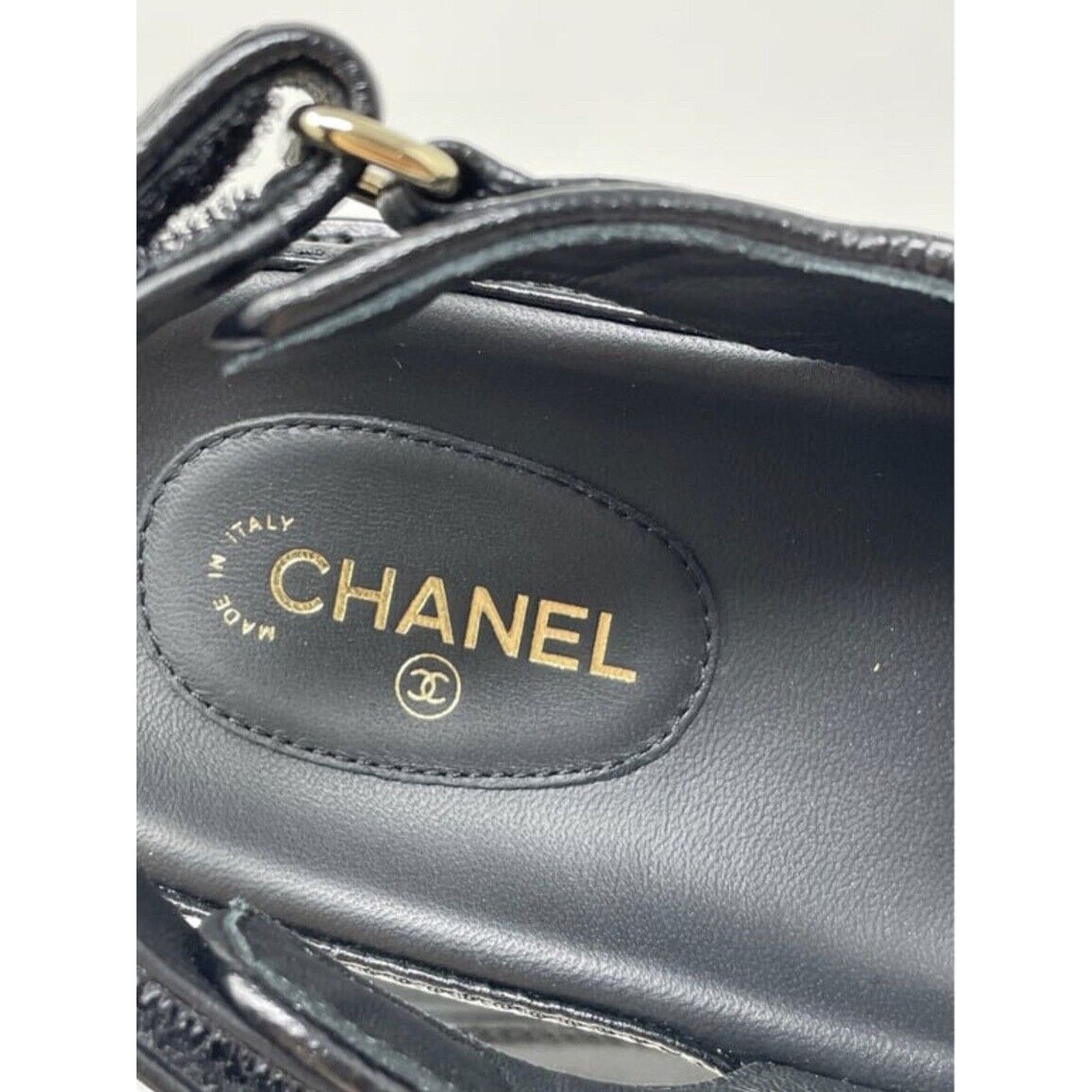 Chanel Black Leather Chain 38.5 EUR CC Quilted Flats Dad Sandals Size US 7.5 / IT 37.5 - 7 Thumbnail