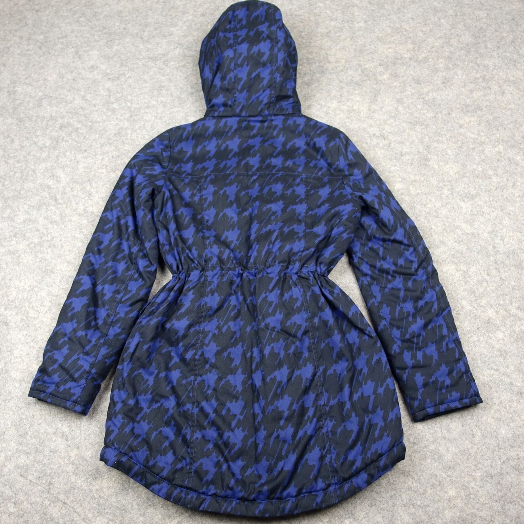 Tommy Hilfiger Tommy Hilfiger Jacket Womens Small Camo Blue Parka Faux Fur Coat VTG Parka Women S Blue Button Zip Hooded Long Sleeve Casual Travel Puffer Leather? Size S / US 4 / IT 40 - 7 Thumbnail
