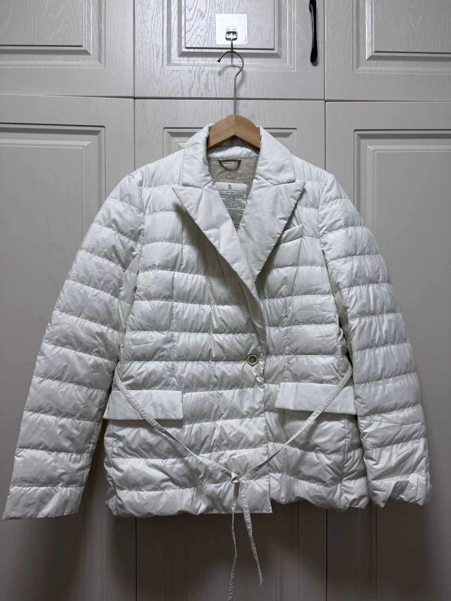 Brunello Cucinelli Brunello Cucinelli Off-White Belted Lapel Down Jacket Size L / US 10 / IT 46 - 1 Thumbnail