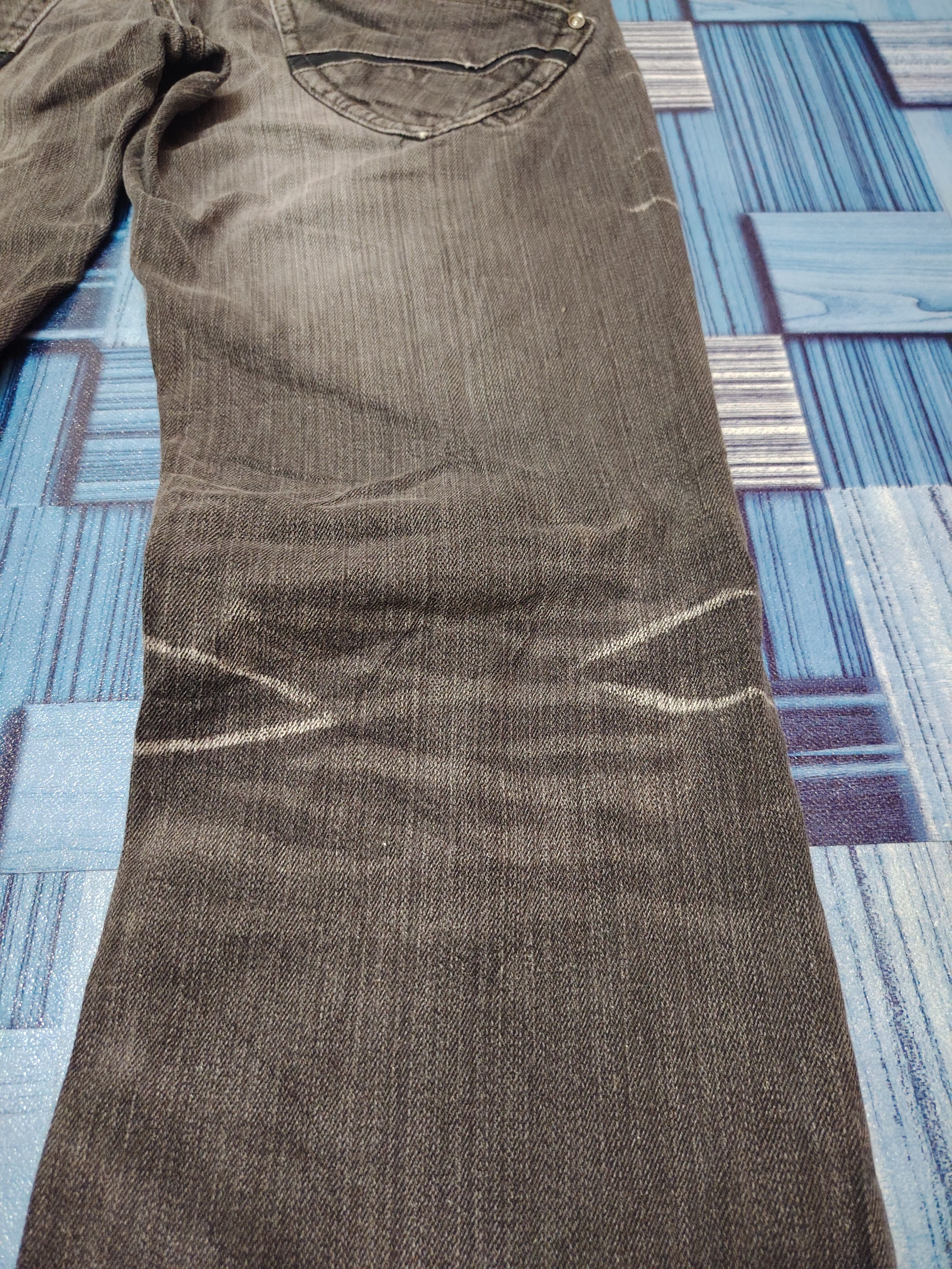 Le Grande Bleu (L.G.B.) Japanese Nicole Club Washed Black Distressed Flared Jeans Size US 29 - 19 Thumbnail