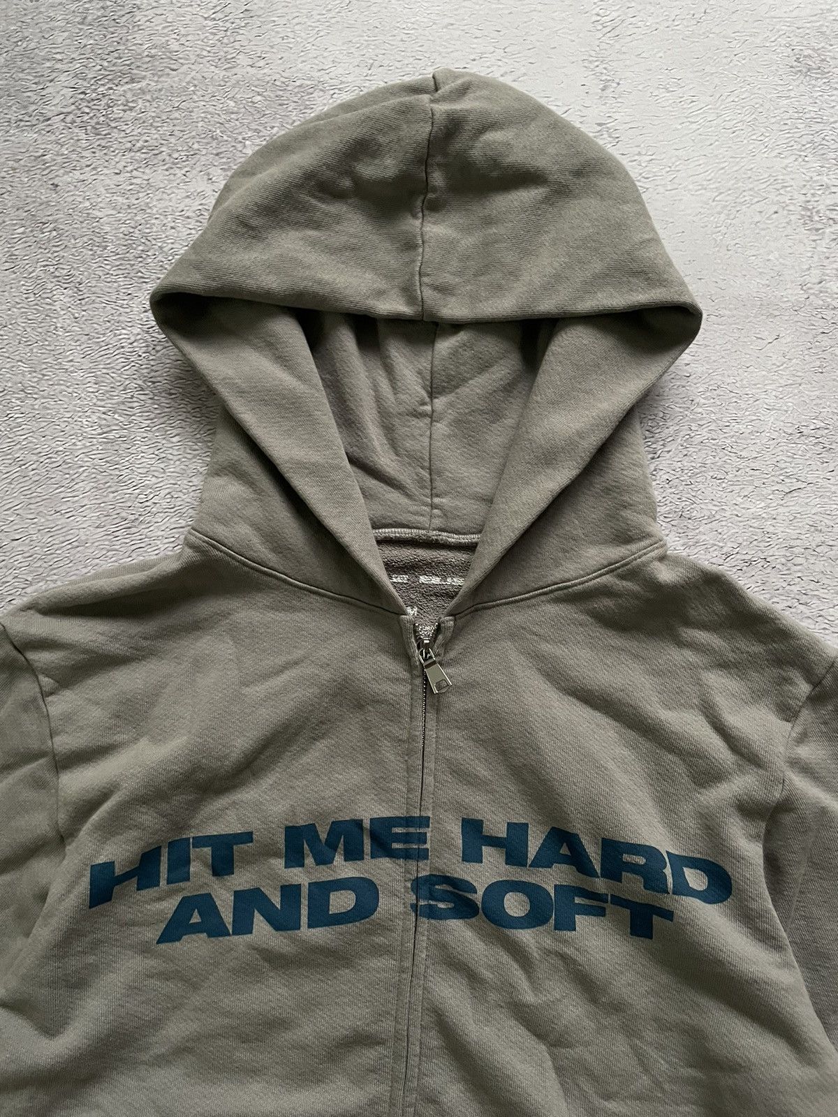 Billie Eilish Rare! Hoodie Billie Eilish Hit Me Hard And Soft Zip Size US M / EU 48-50 / 2 - 6 Thumbnail