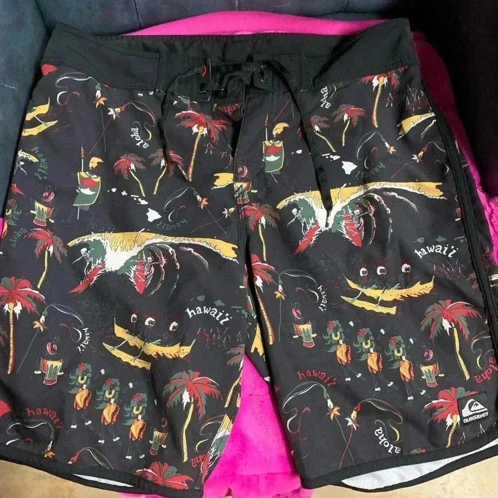 Quiksilver Quiksilver Men's Hawaiian Print Board Shorts - Size 34 Size US 32 / EU 48 - 1 Thumbnail