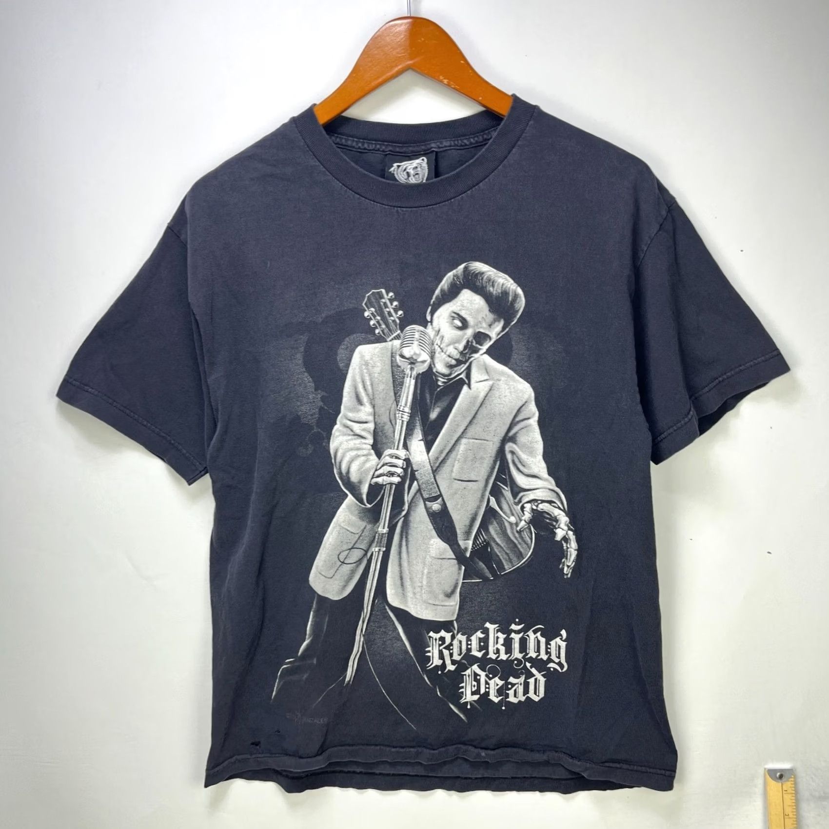 Vintage Vintage DGA Art David Gonzalez Rocking Dead T Shirt Elvis L Size US L / EU 52-54 / 3 - 2 Thumbnail