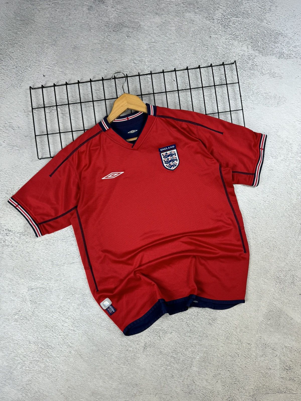 Umbro England National Team 2002 Away Umbro Soccer Jersey Blokcore Size US XL / EU 56 / 4 - 1 Thumbnail
