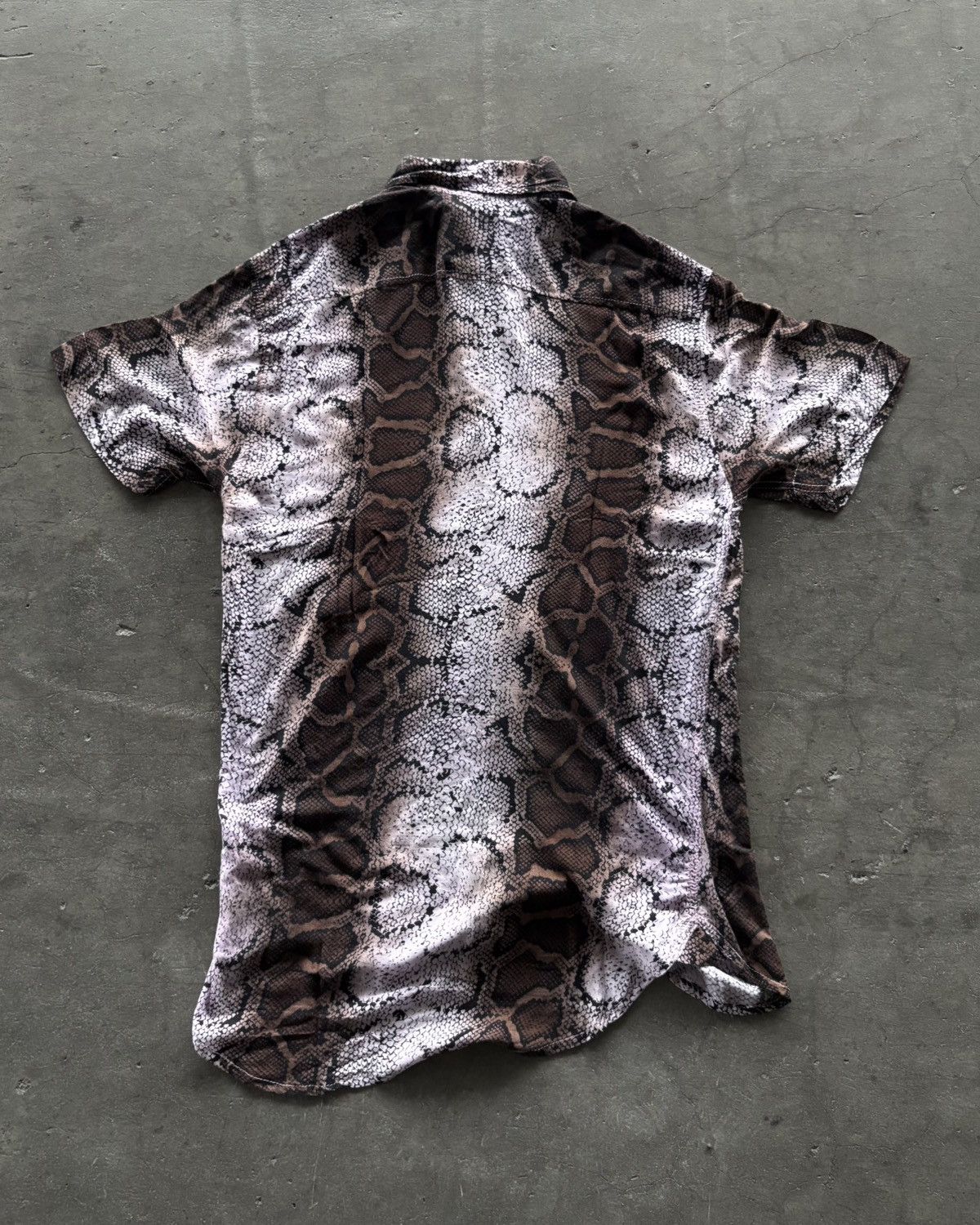 14th Addiction × If Six Was Nine × Japanese Brand 14th Addiction Ifsixwasnine Lgb Style Snake Skin Button Up Size US M / EU 48-50 / 2 - 6 Thumbnail