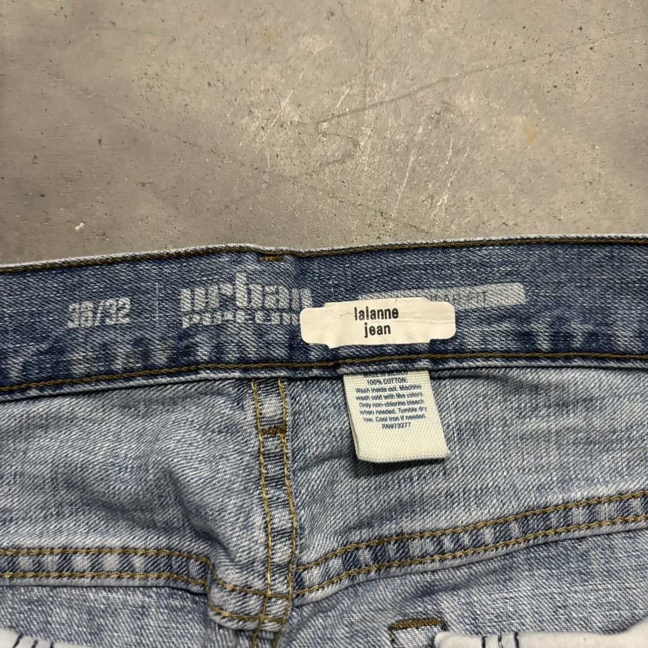 Japanese Brand × Vintage Crazy Vintage Y2K/2000s Grunge Light Wash Essential Denim Jeans! Size US 36 / EU 52 - 7 Thumbnail