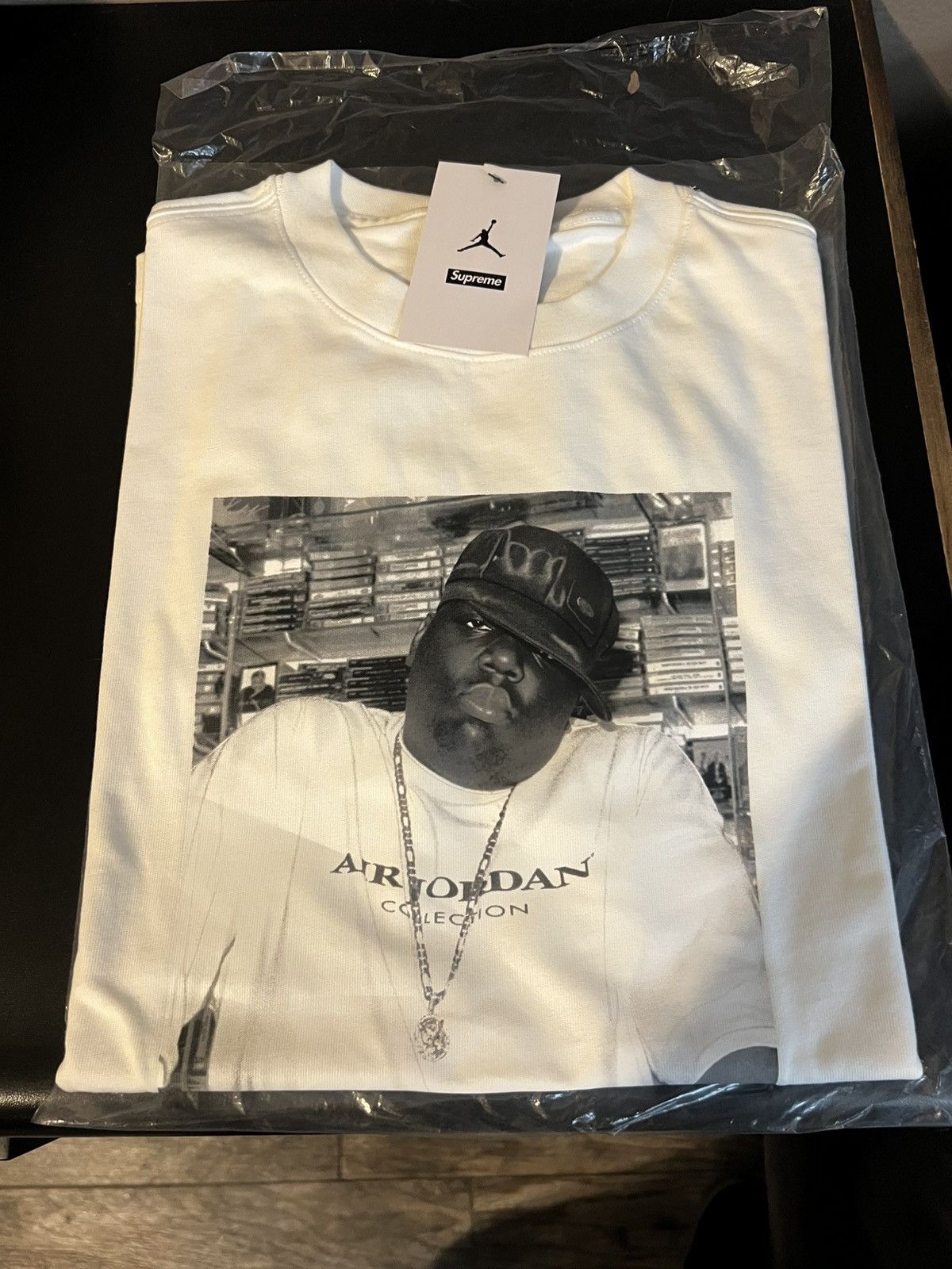 Jordan Brand × Supreme Supreme Jordan Biggie S/S Top White (Size Medium) Size US M / EU 48-50 / 2 - 1 Thumbnail
