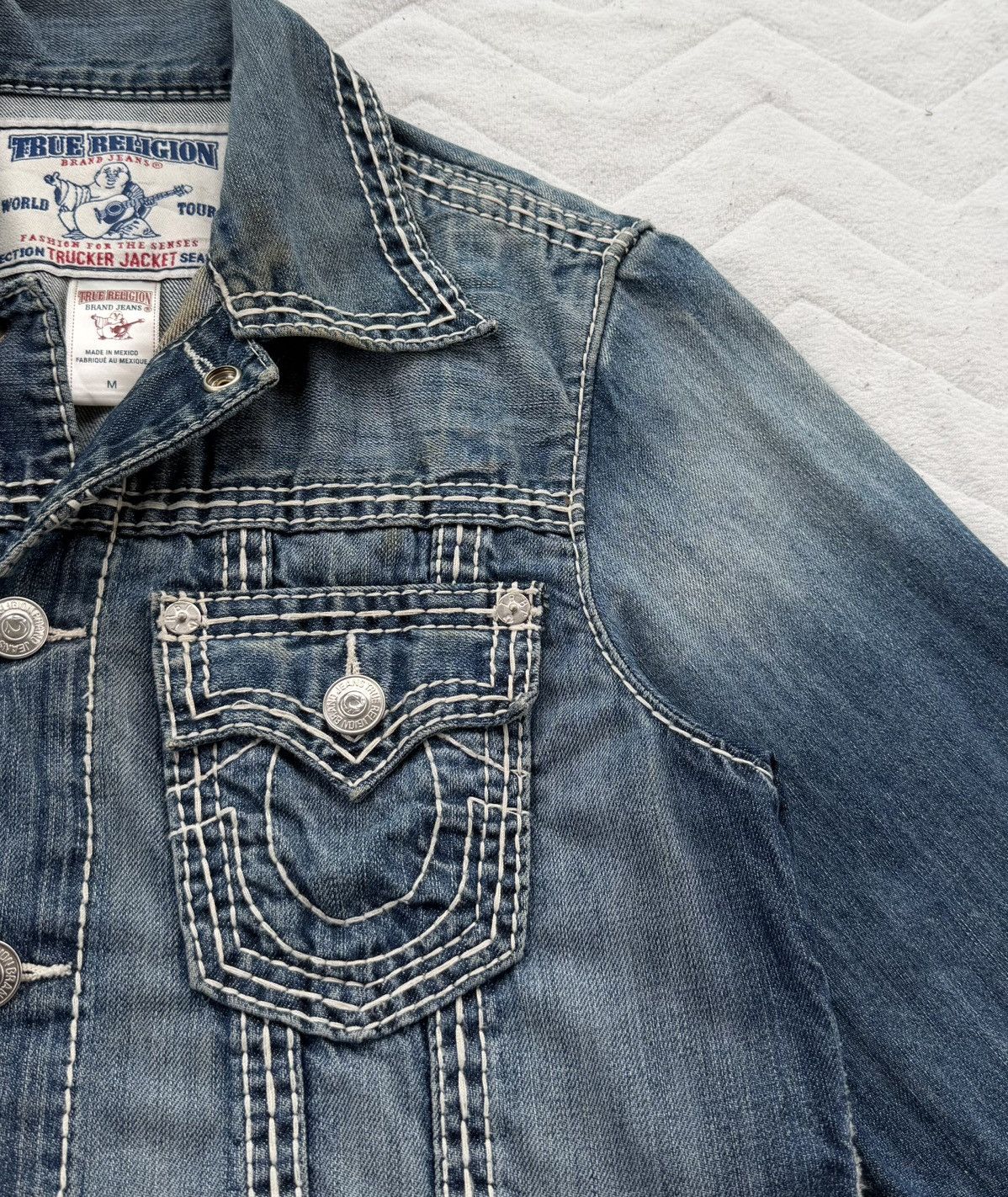True Religion True Religion Big T Trucker Denim Jacket Blue Medium Wash Size US M / EU 48-50 / 2 - 4 Thumbnail