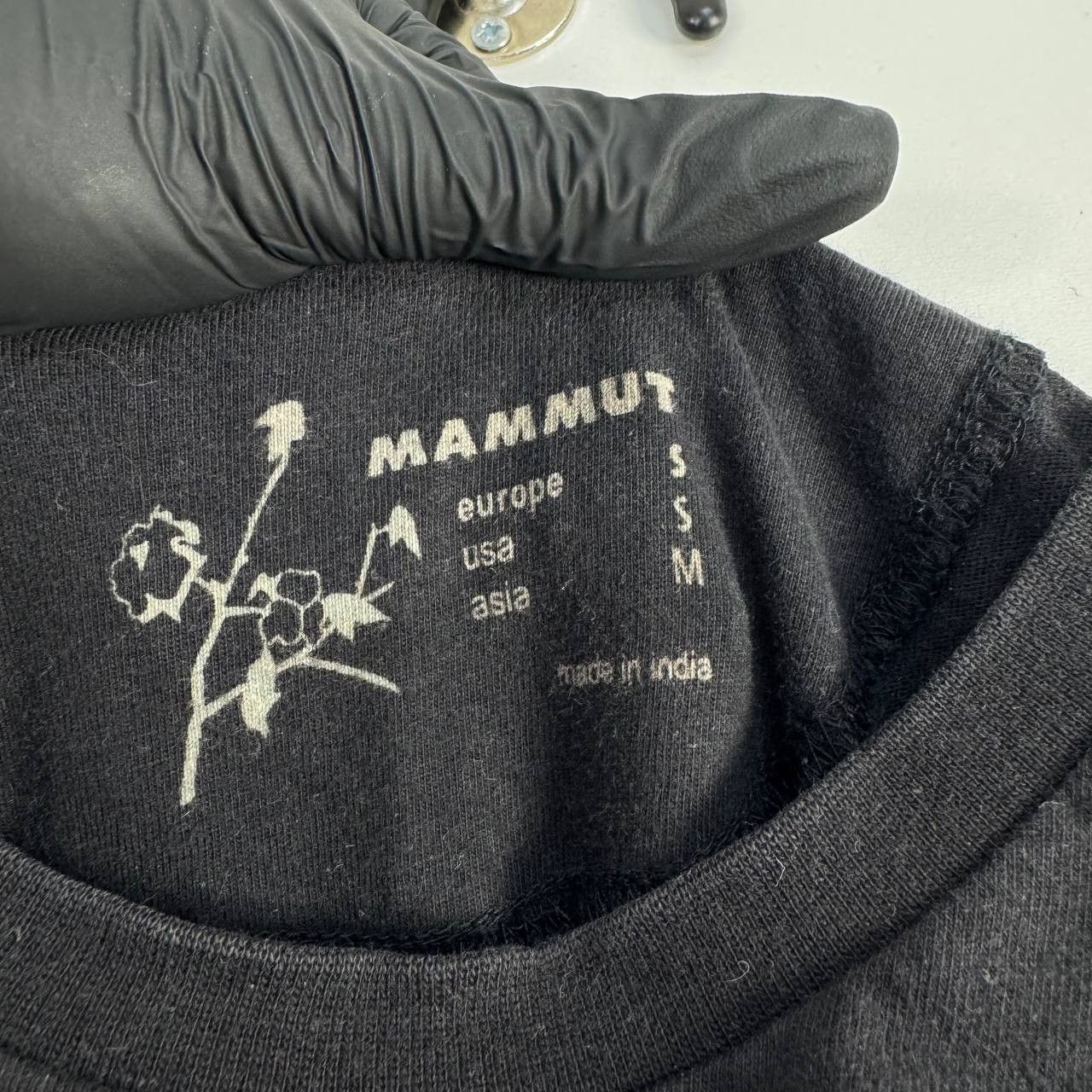 Mammut Mammut Long Sleeve T-Shirt Black Graphic Logo Size S Size US S / EU 44-46 / 1 - 9 Thumbnail