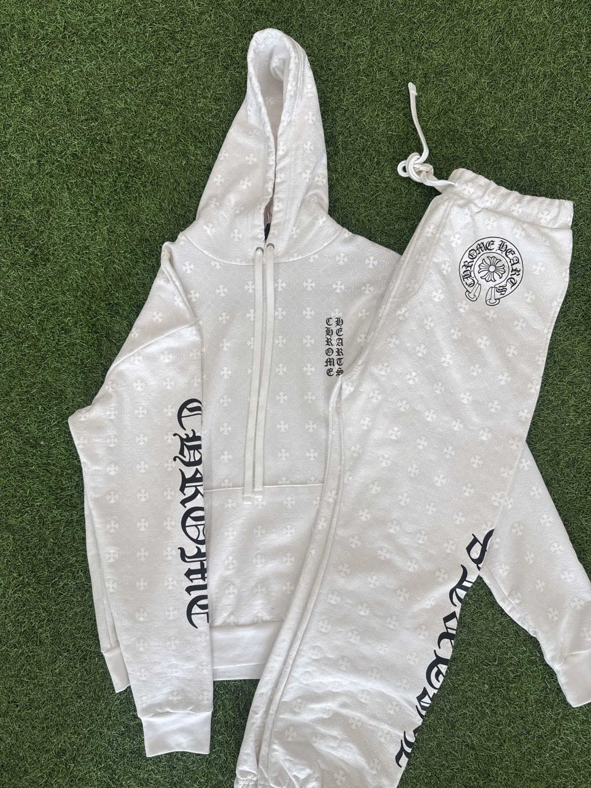 Chrome Hearts Chrome Hearts Plus All over Print Hoodie & Sweatpants (Set) Size US M / EU 48-50 / 2 - 1 Thumbnail