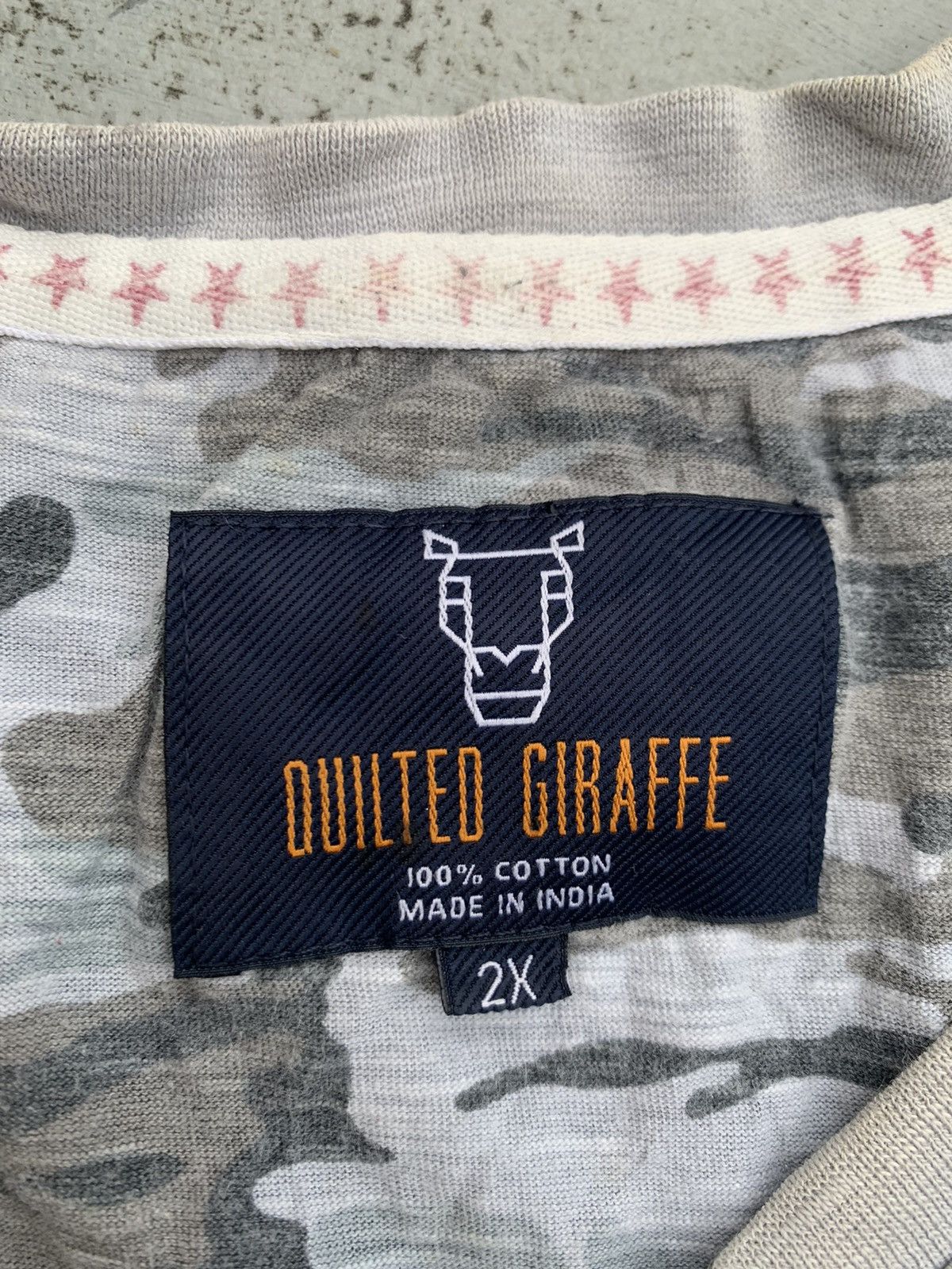 If Six Was Nine × Japanese Brand QUILTED GIRAFFE V NECK POEM Size US XL / EU 56 / 4 - 5 Thumbnail