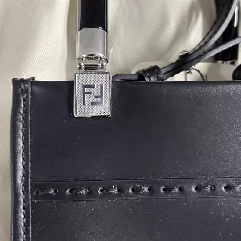 Fendi Fendi Black Mini Bag with Detachable Strap-2505 Size ONE SIZE - 6 Thumbnail